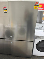 Hisense 417L Fridge Freezer – Factory Seconds