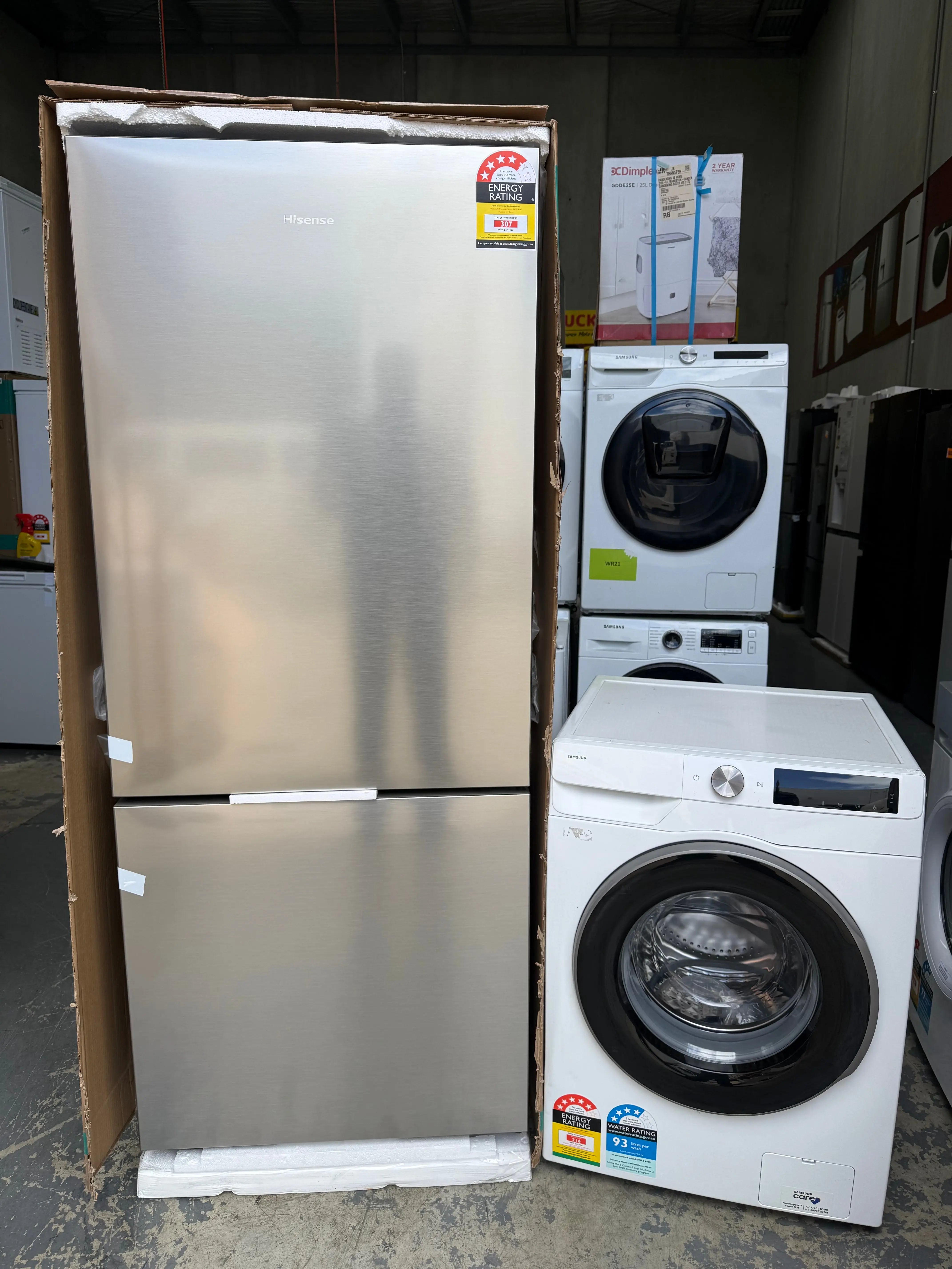 Hisense 418L bottom mount fridge+ Samsung 9kg Front Load Washing Machine | MELBOURNE