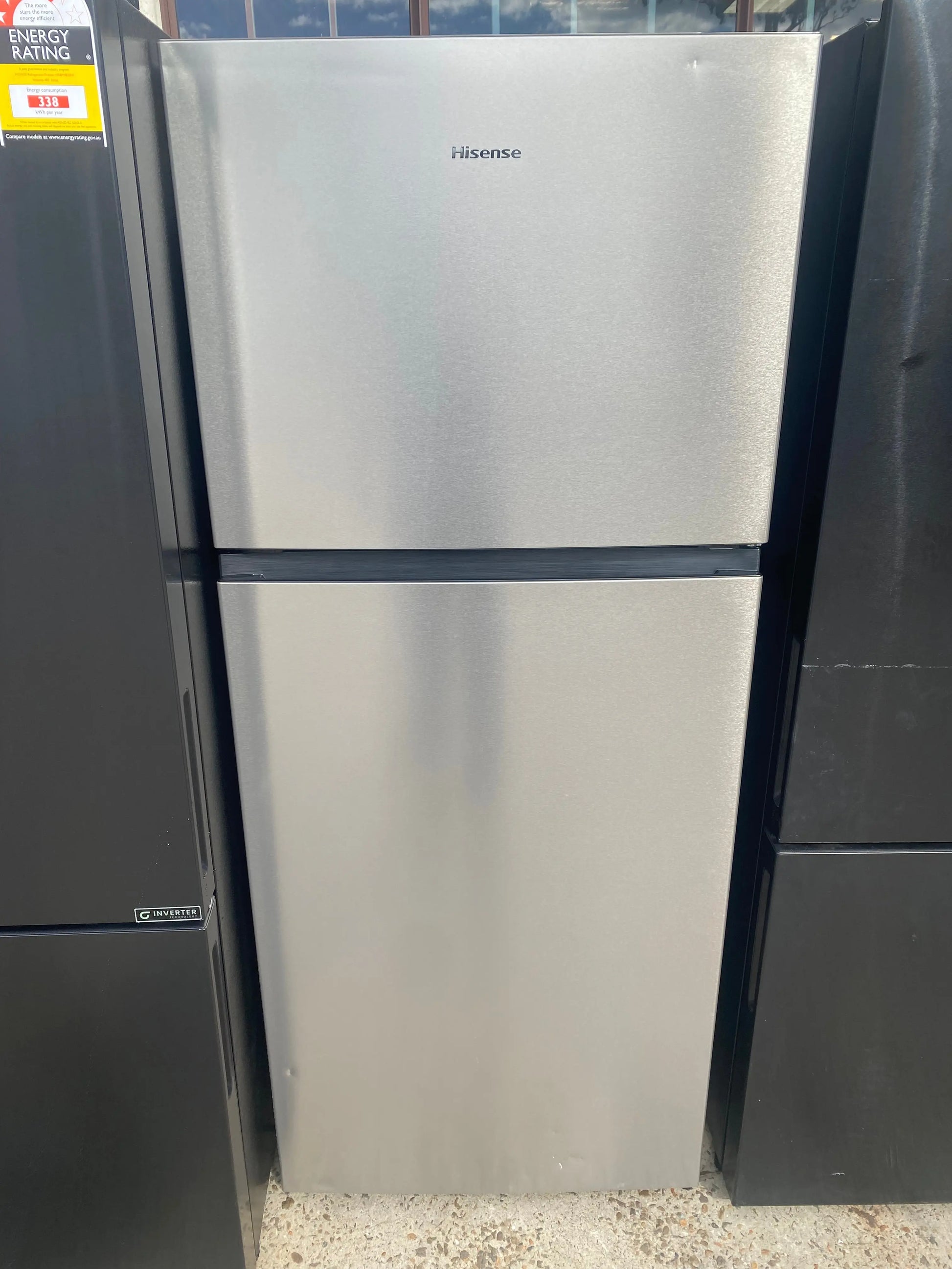 Hisense 424 Litres Fridge Freezer | SYDNEY