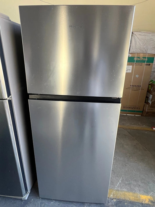 Hisense 424 litres fridge freezer | ADELAIDE