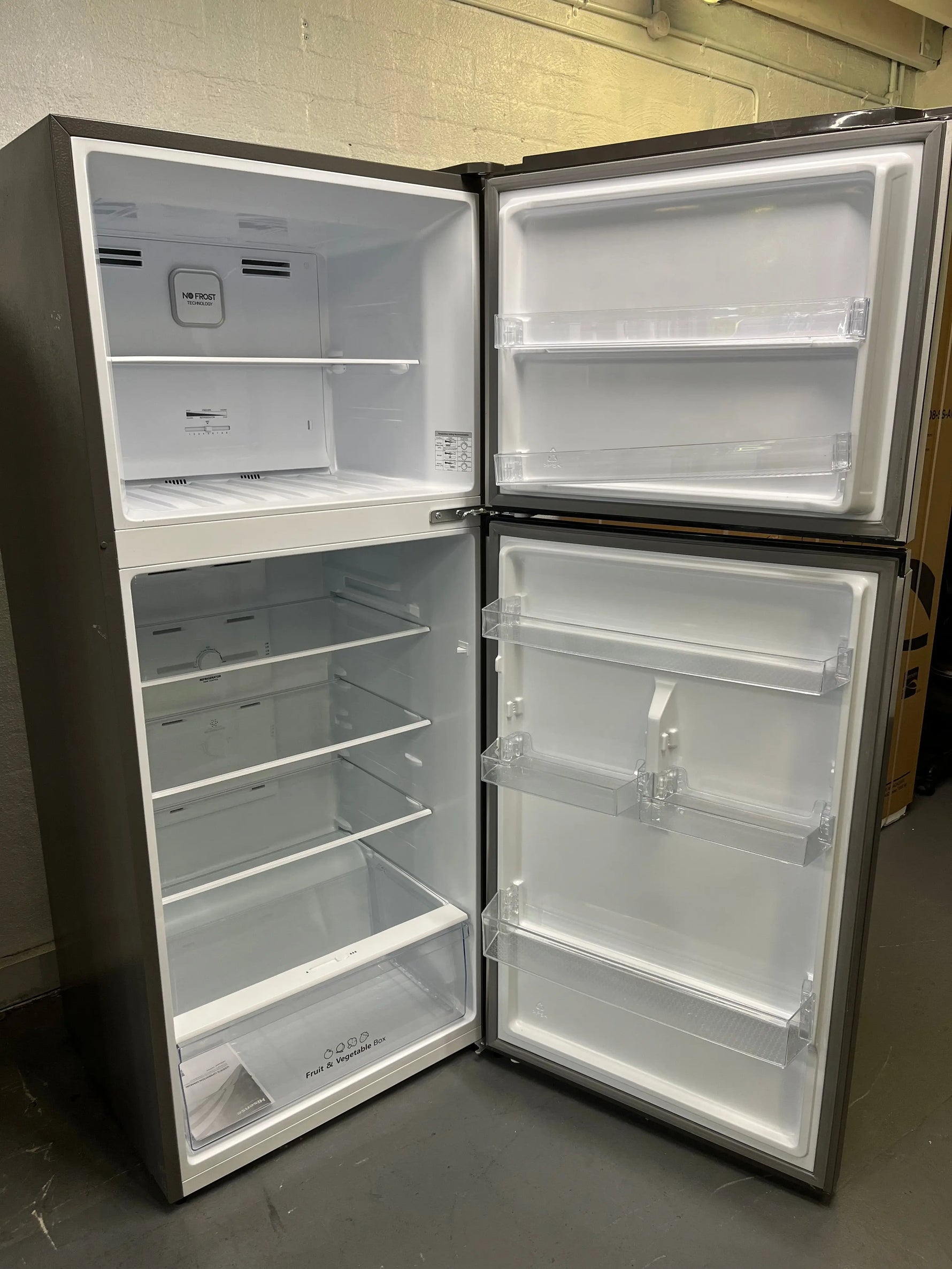 Hisense 424L Top Mount Fridge (HRTF424S) + Haier 7kg Top Load Washing Machine (HWT70AWI) Combo | ALEXANDRIA