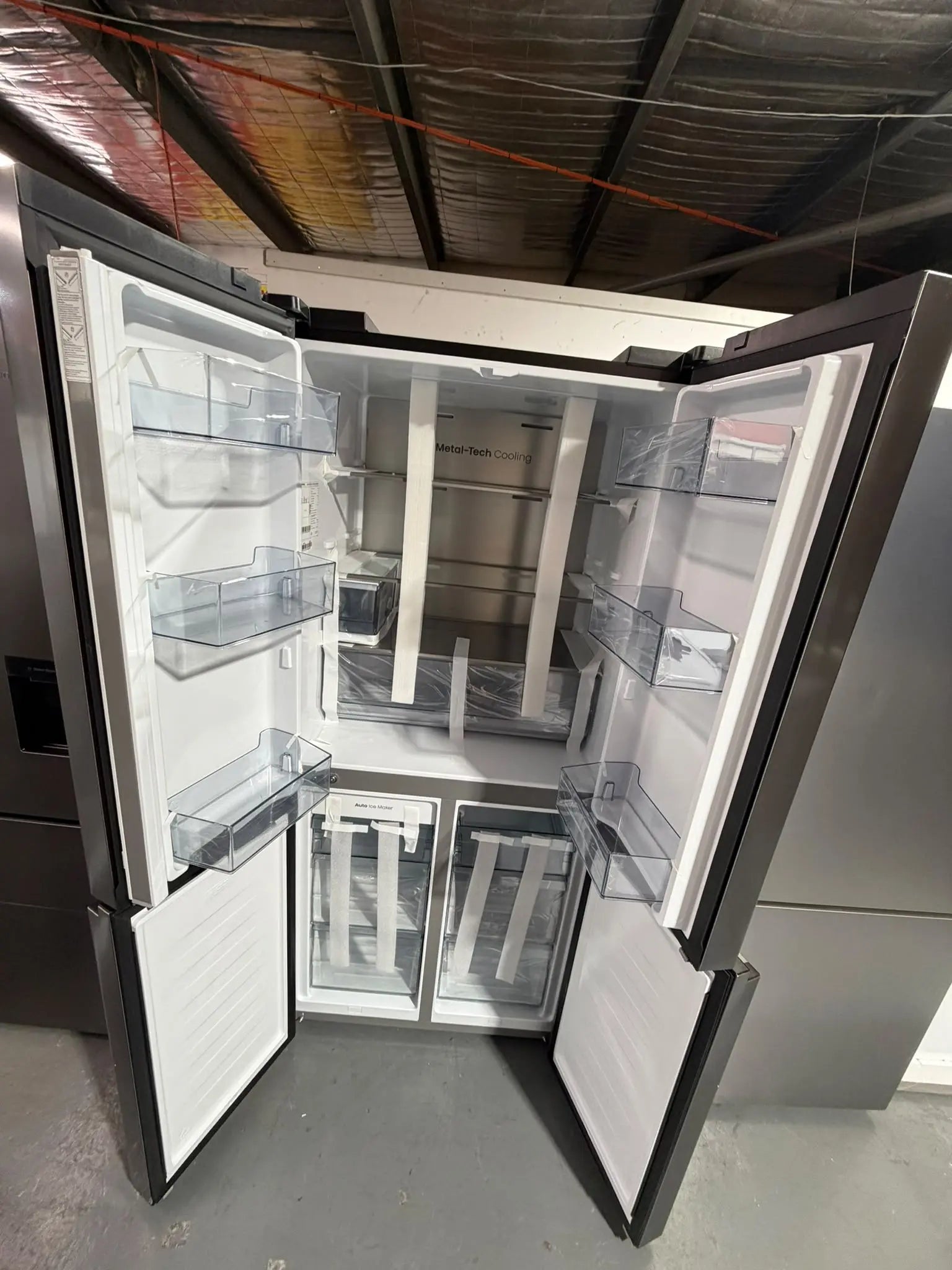 Hisense 483L French Door Fridge Freezer | SYDNEY