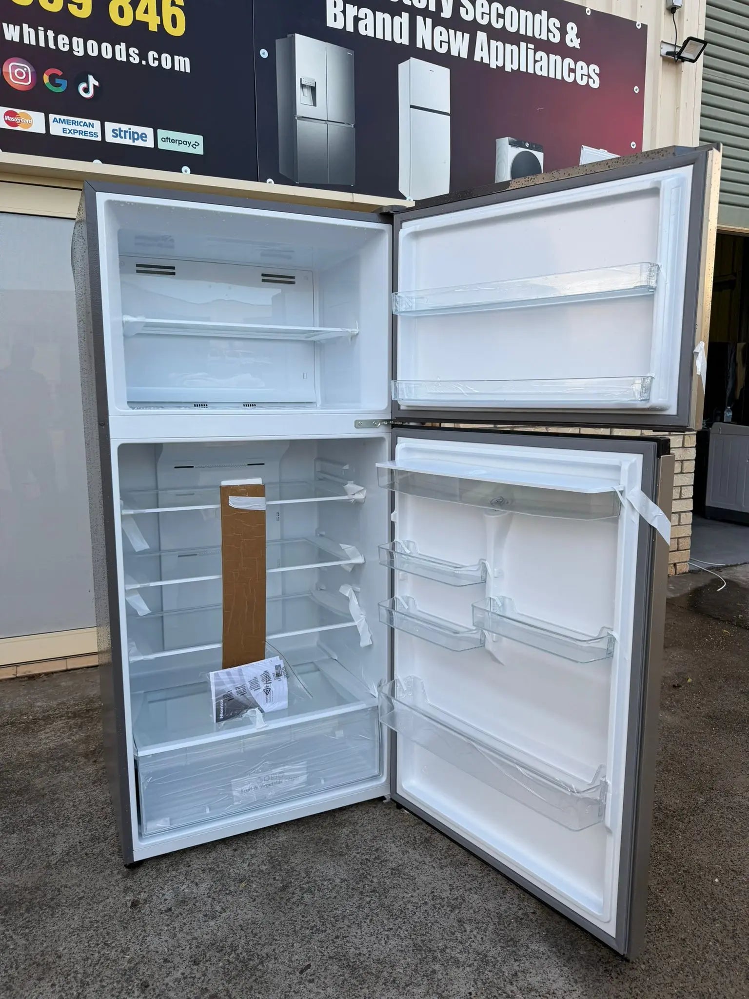 Hisense 496L Top Mount Fridge Freezer – Factory Seconds | BRISBANE