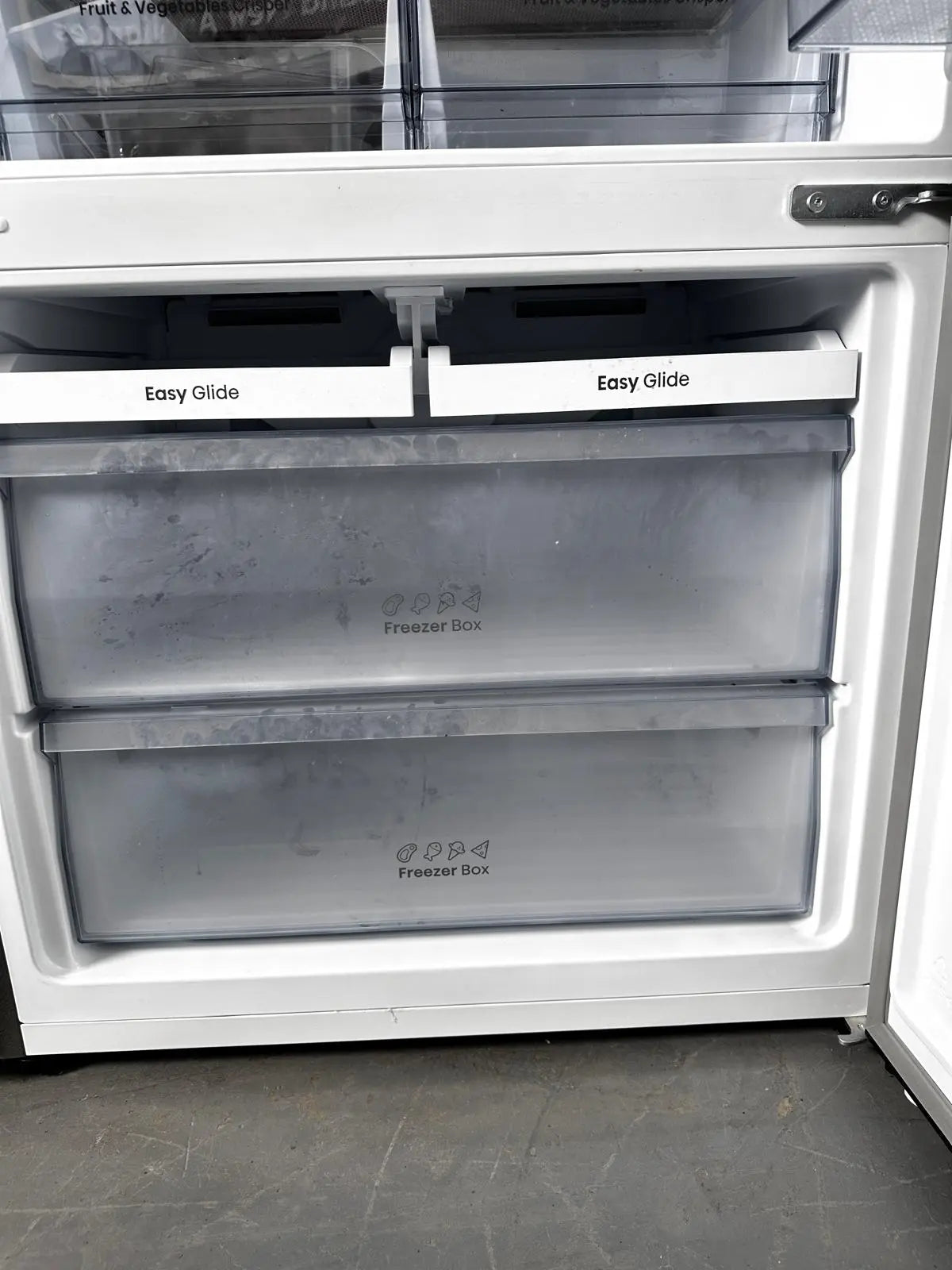 Hisense 503L Bottom Mount Fridge Freezer – Near to New HRBM503S | ADELAIDE
