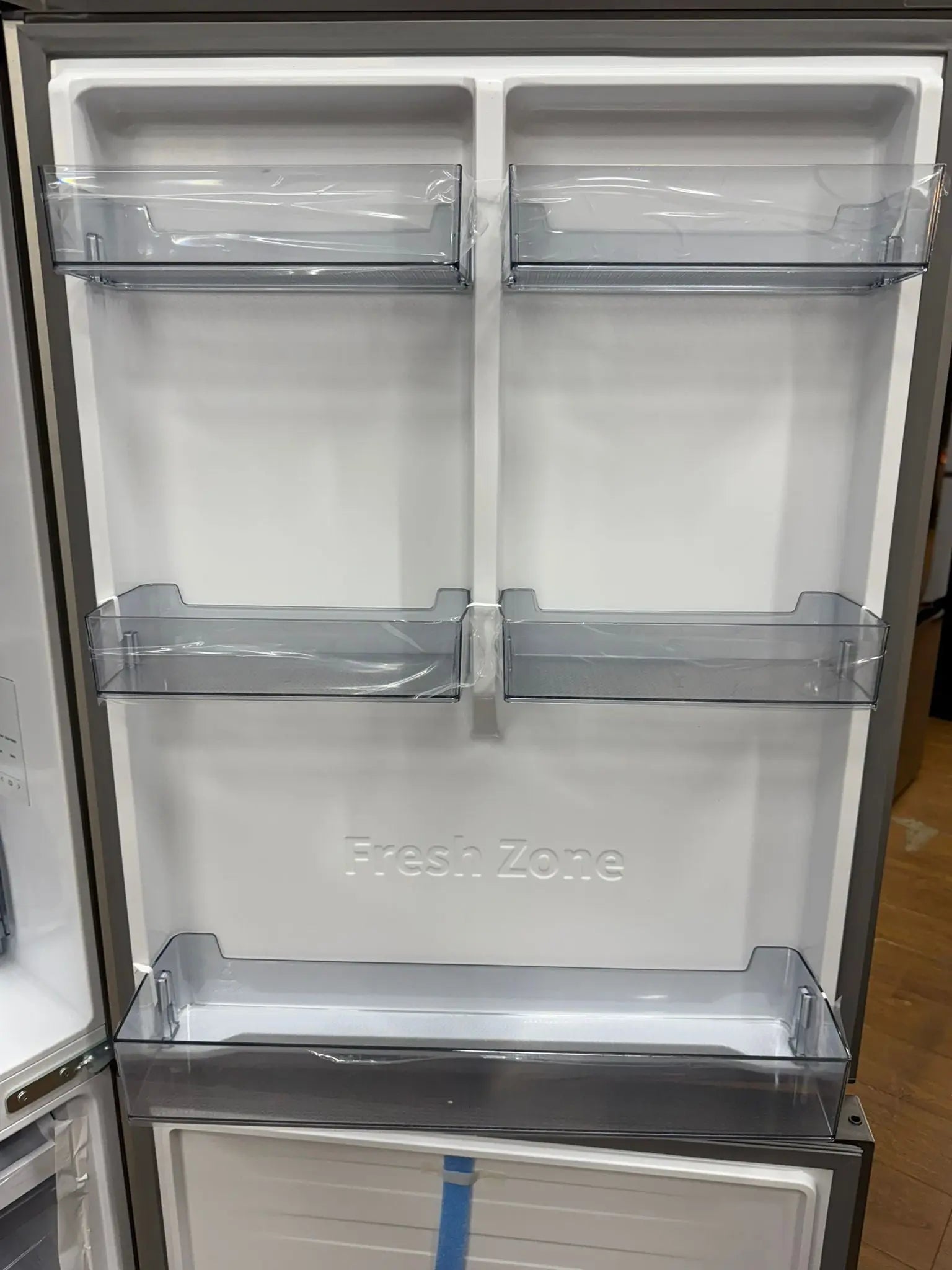 Hisense 503L Bottom Mount Fridge Freezer (Factory Seconds) – HRBM503S | RESERVOIR