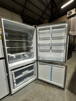 Hisense 503L Bottom Mount Refrigerator Freezer – Factory Second | ADELAIDE