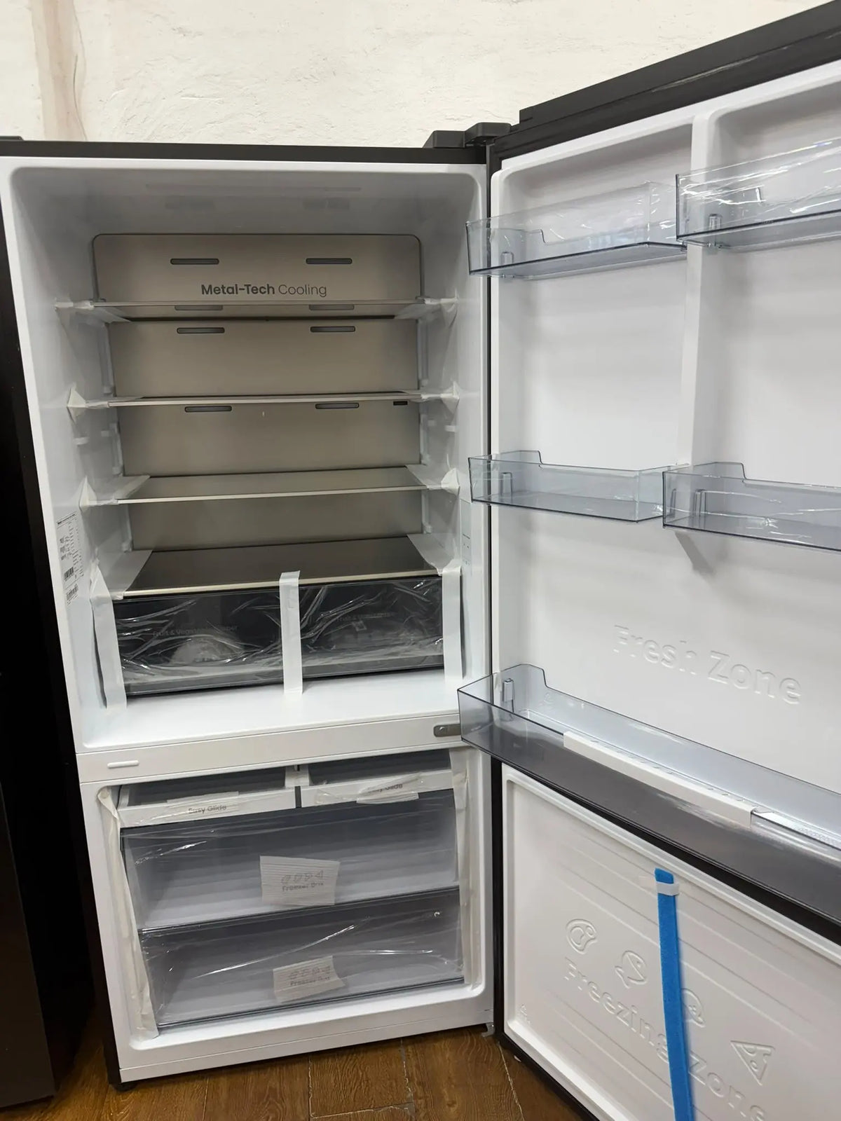 Hisense 503L Bottom Mount Refrigerator – Factory Second | RESERVOIR