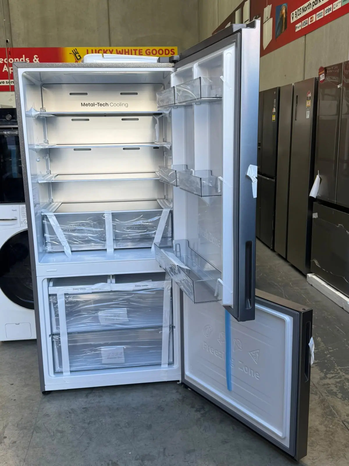Hisense 503L PureFlat Bottom Mount Refrigerator – Factory Second | MELBOURNE
