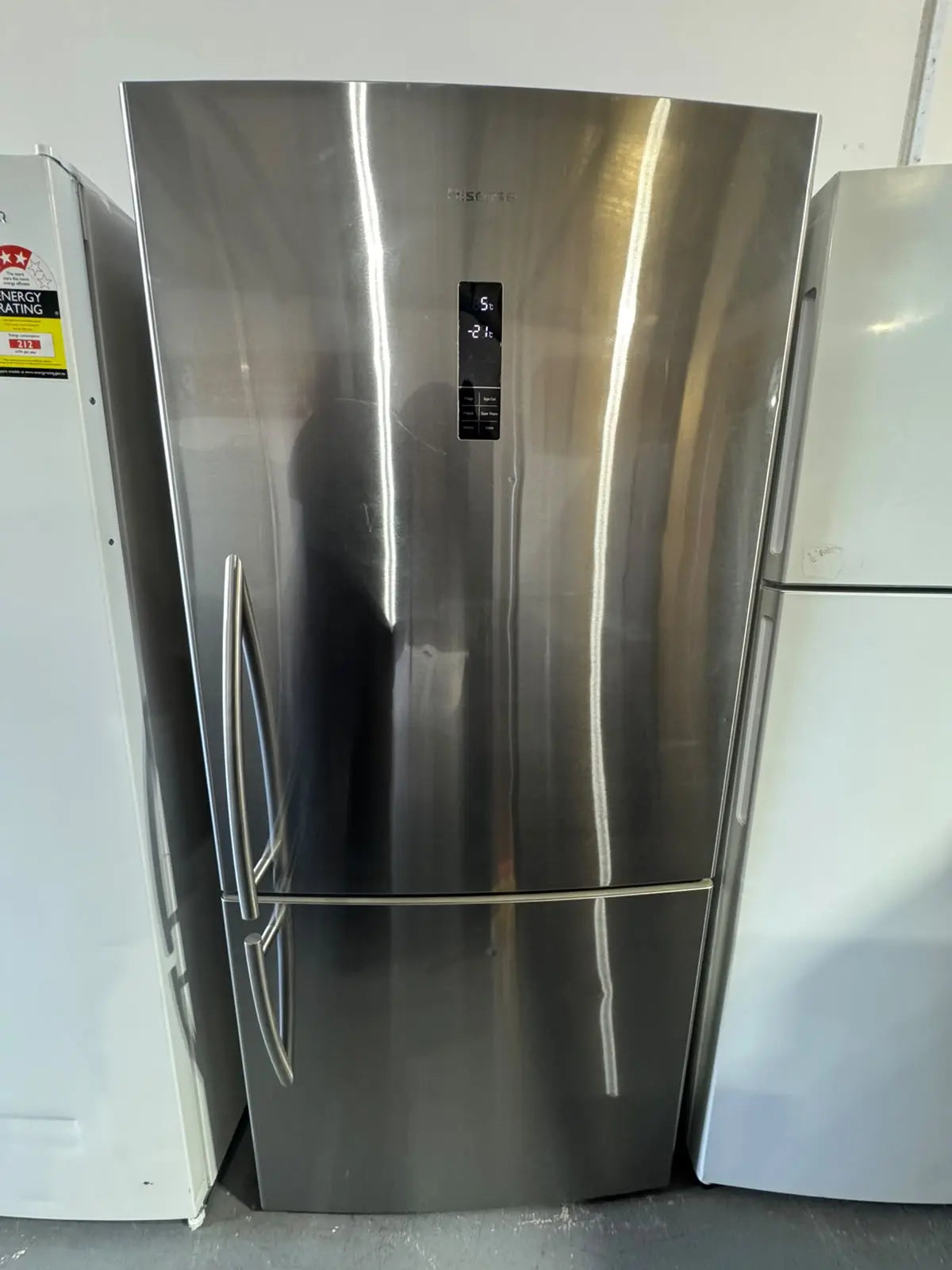 Hisense 520L Stainless Steel Bottom Mount Fridge – Refurbished | PERTH