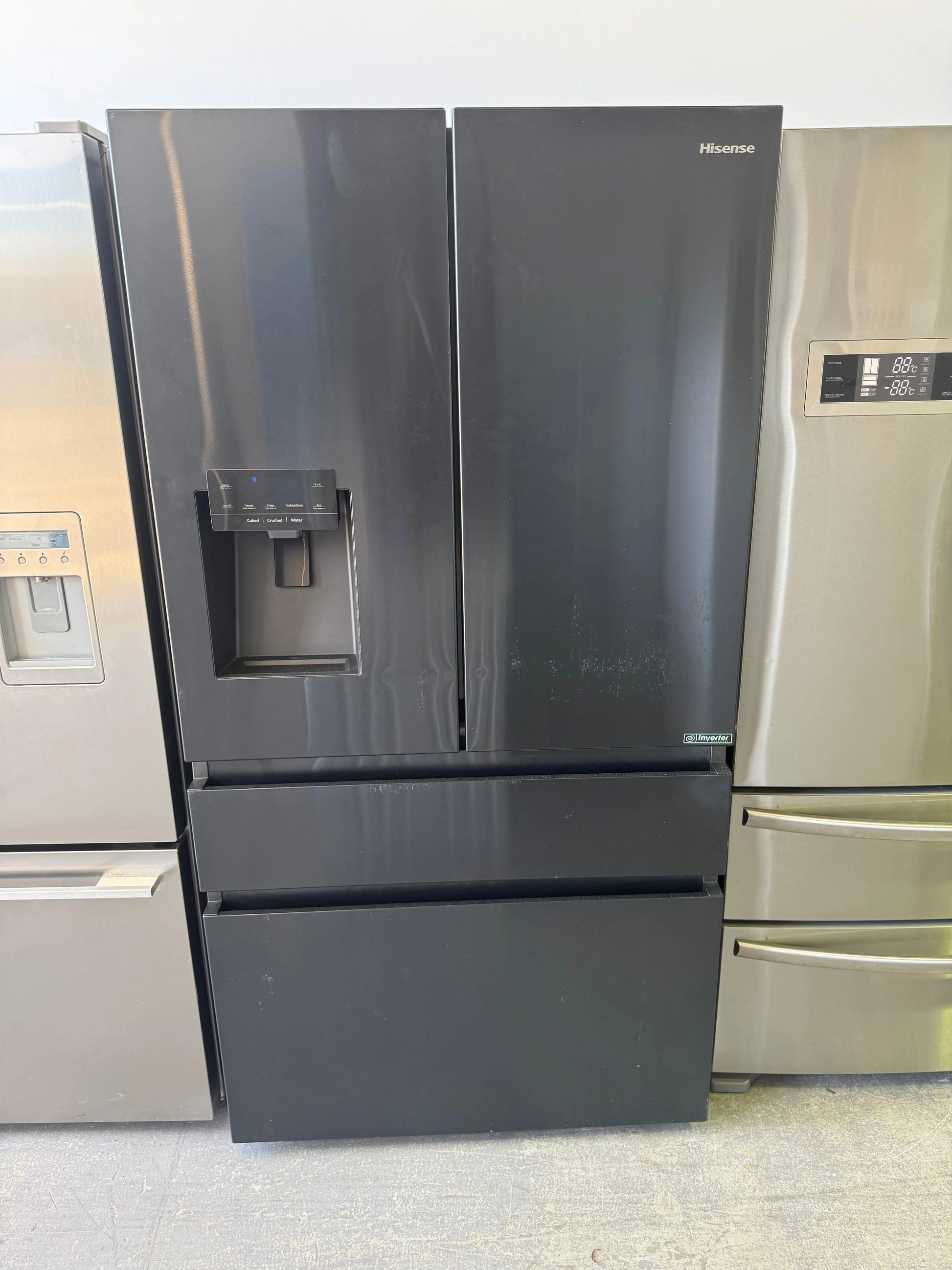 Hisense 560 Litres Fridge Freezer | PERTH