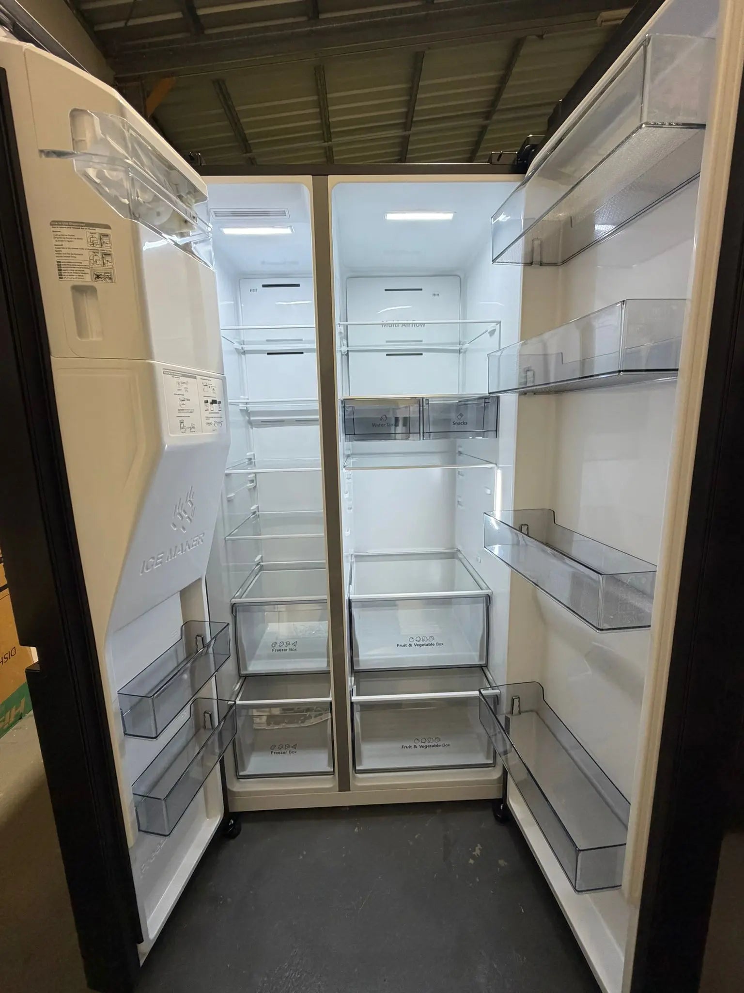 Hisense 632L Side by Side Fridge Freezer – Like New | BRISBANE