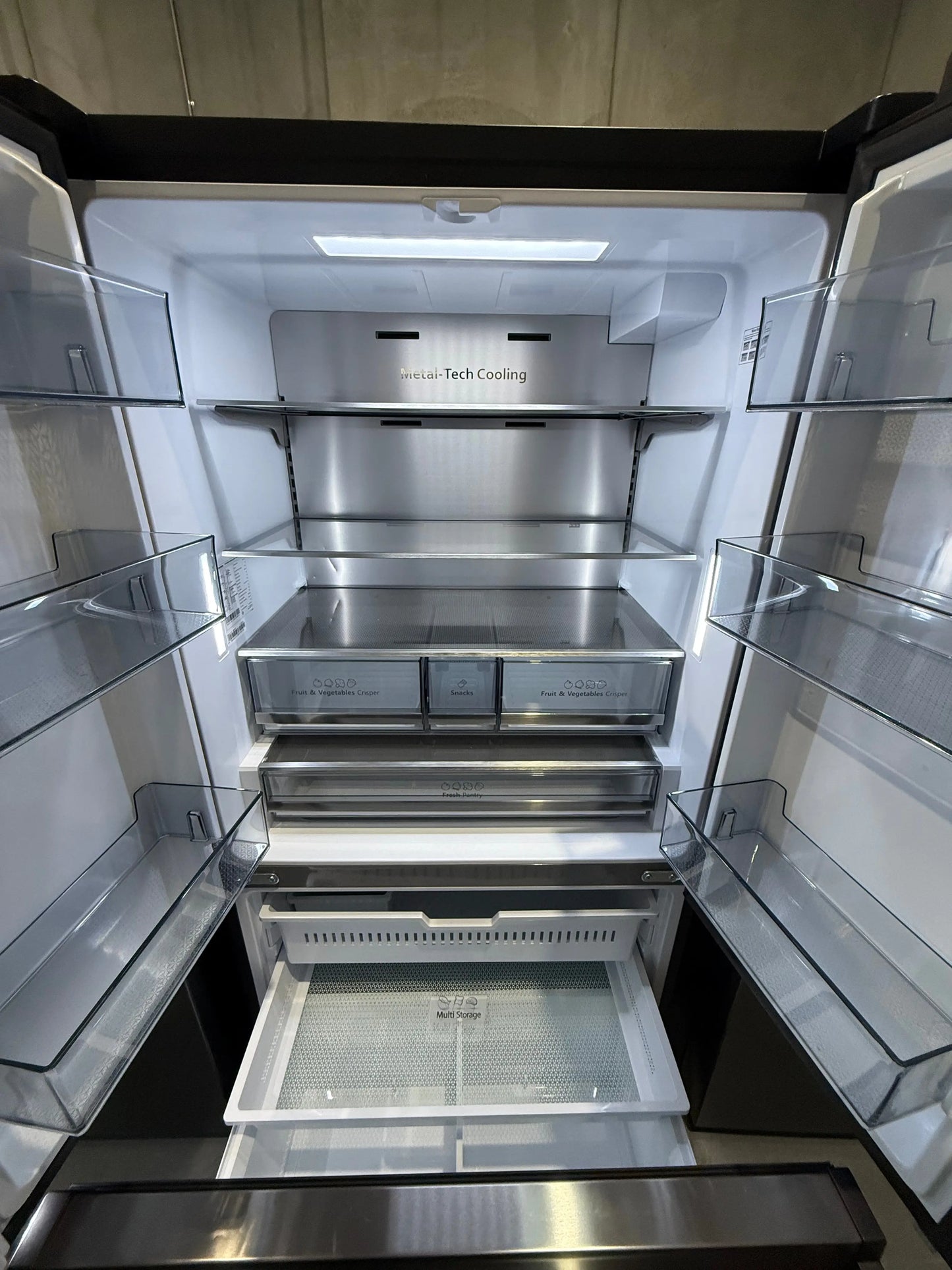 Hisense 634 L PureFlat French Door Refrigerator – Refurbished | Dark Steel HRFD634BW | MELBOURNE