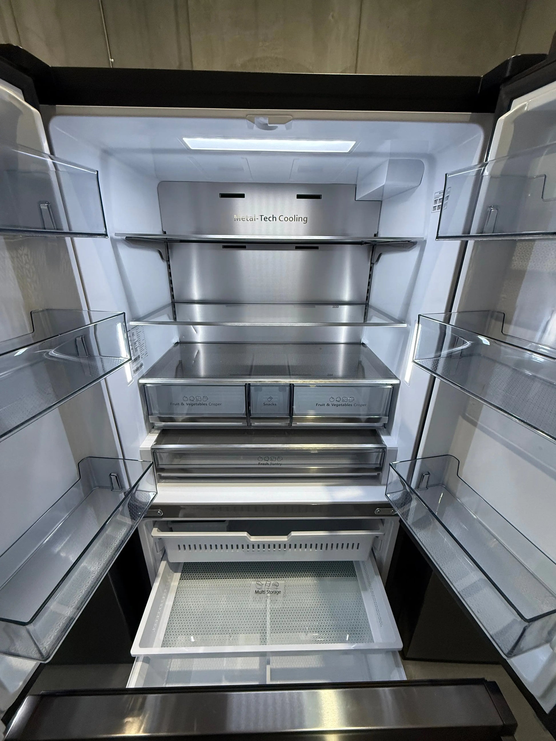 Hisense 634 L PureFlat French Door Refrigerator – Refurbished | Dark Steel HRFD634BW | MELBOURNE