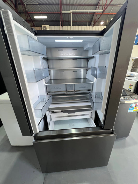 Hisense 634 Litres Fridge Freezer and Fisher and paykel 8.5 Kgs Washing Machine combo | ADELAIDE