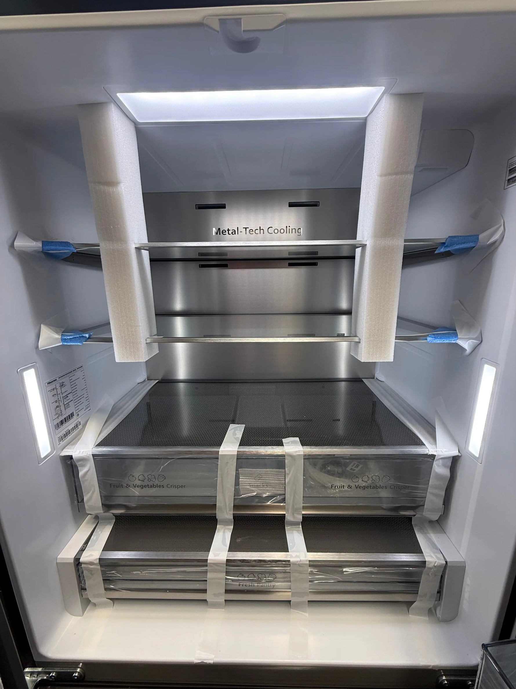 Hisense 634L French Door Fridge HRFD634BW + Westinghouse 8kg Top Load Washing Machine WWT8084J7WA – Factory Seconds | MELBOURNE
