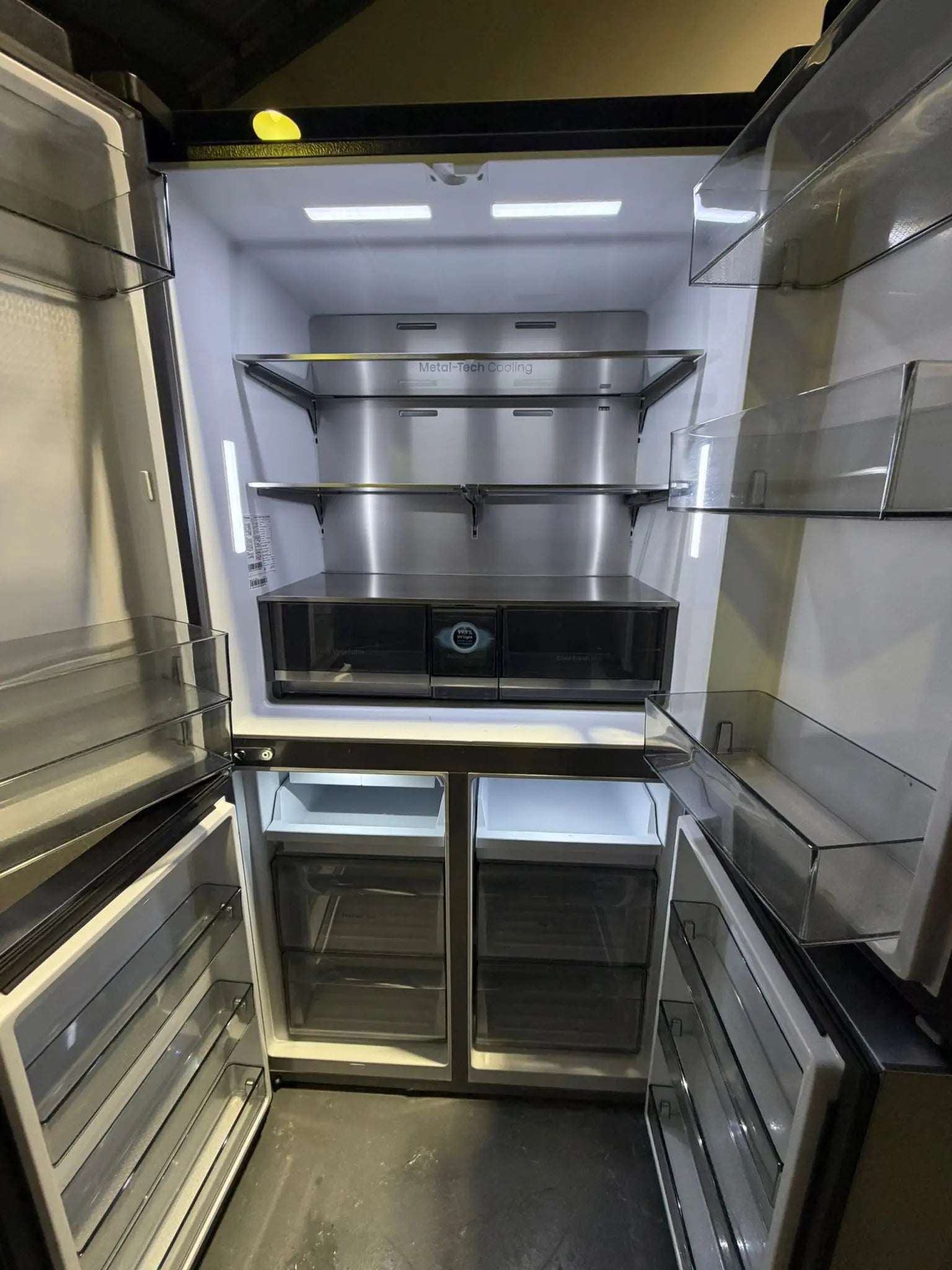 Hisense 640L French door Fridge Freezer – HRCD640TBW | Refurbished | BRISBANE