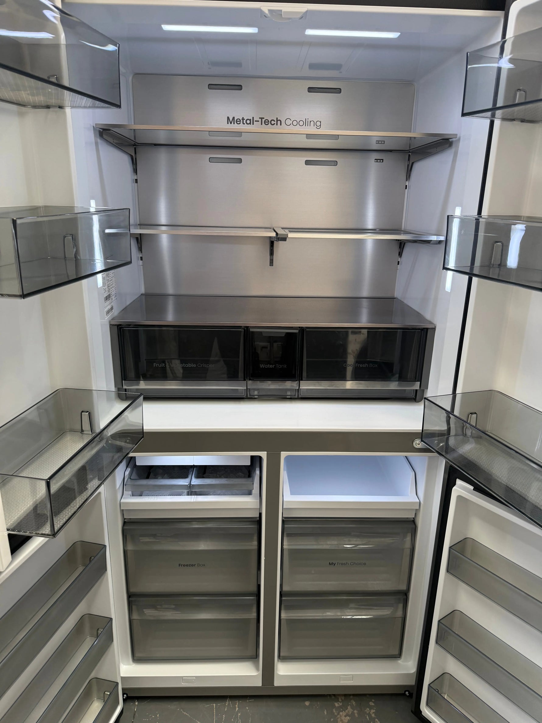 Hisense 640L Quad door Fridge – Near to New | HRCD640TBWB | MELBOURNE