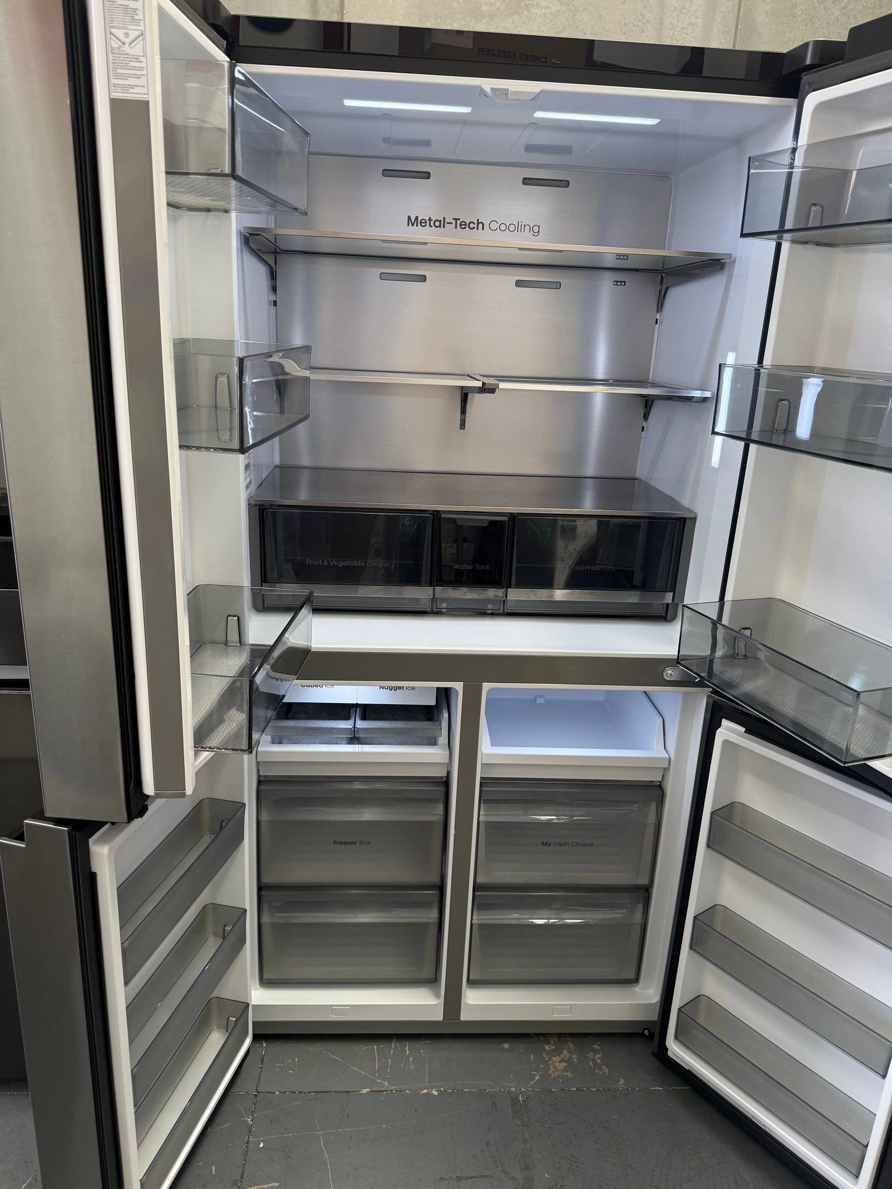 Hisense 640L Quad door Fridge – Near to New | HRCD640TBWB | MELBOURNE