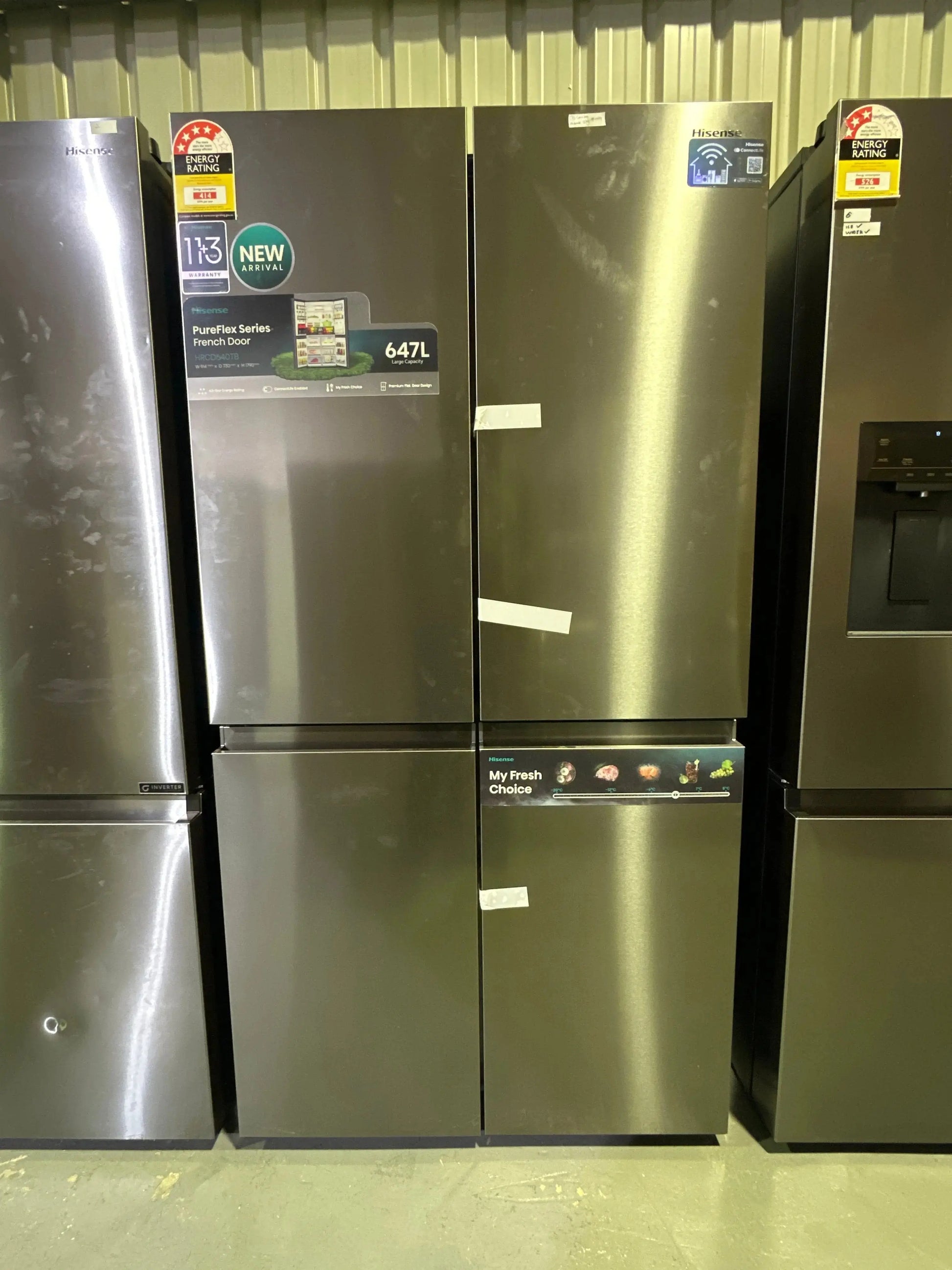 Hisense 647L French Door Fridge Black Steel with Non-plumbed Ice and Water Dispenser  Carton damage | BRISBANE
