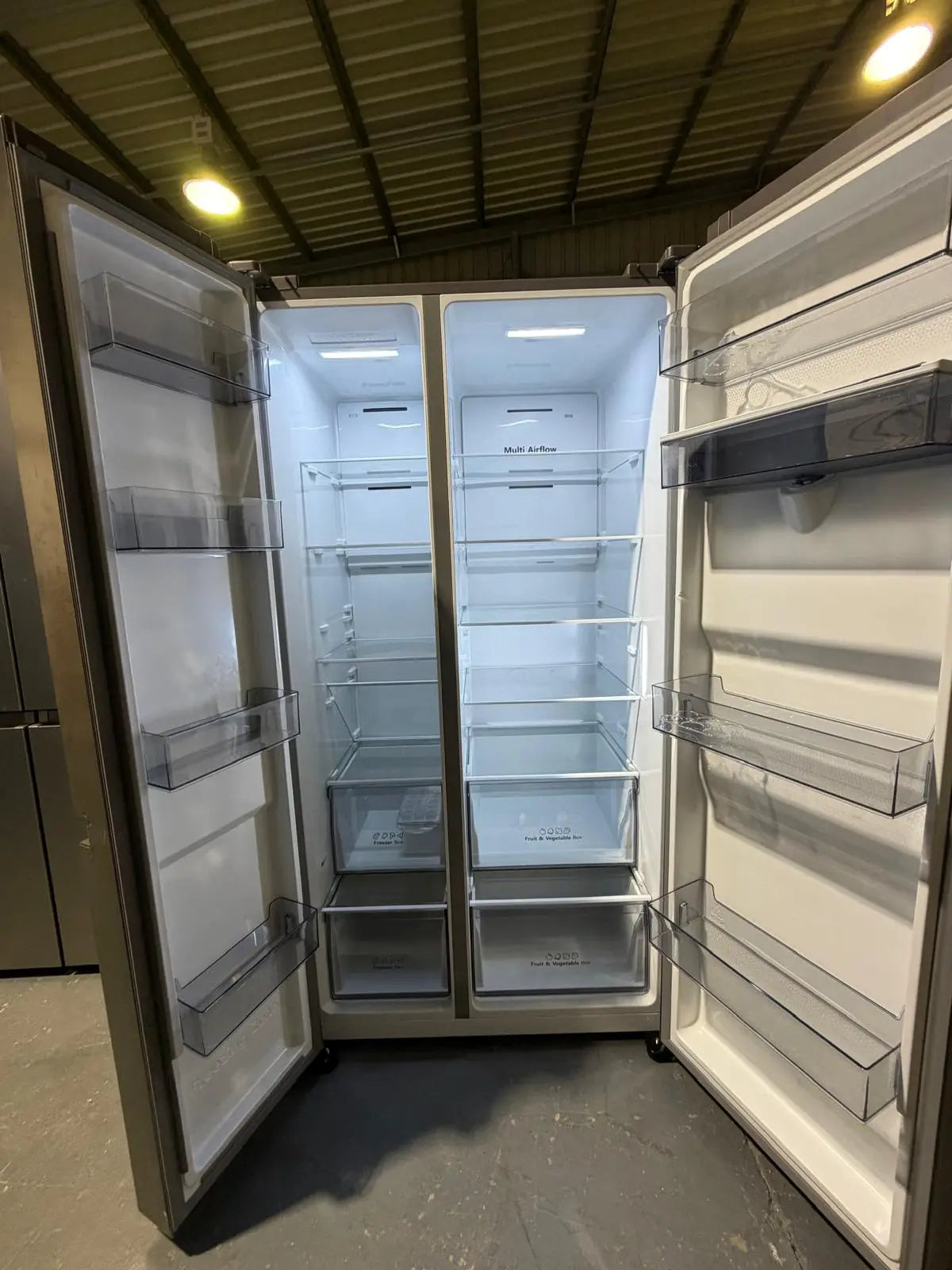 Hisense 649L Side-by-Side Refrigerator – HRSBS649SW – Refurbished – Spacious & Modern | BRISBANE