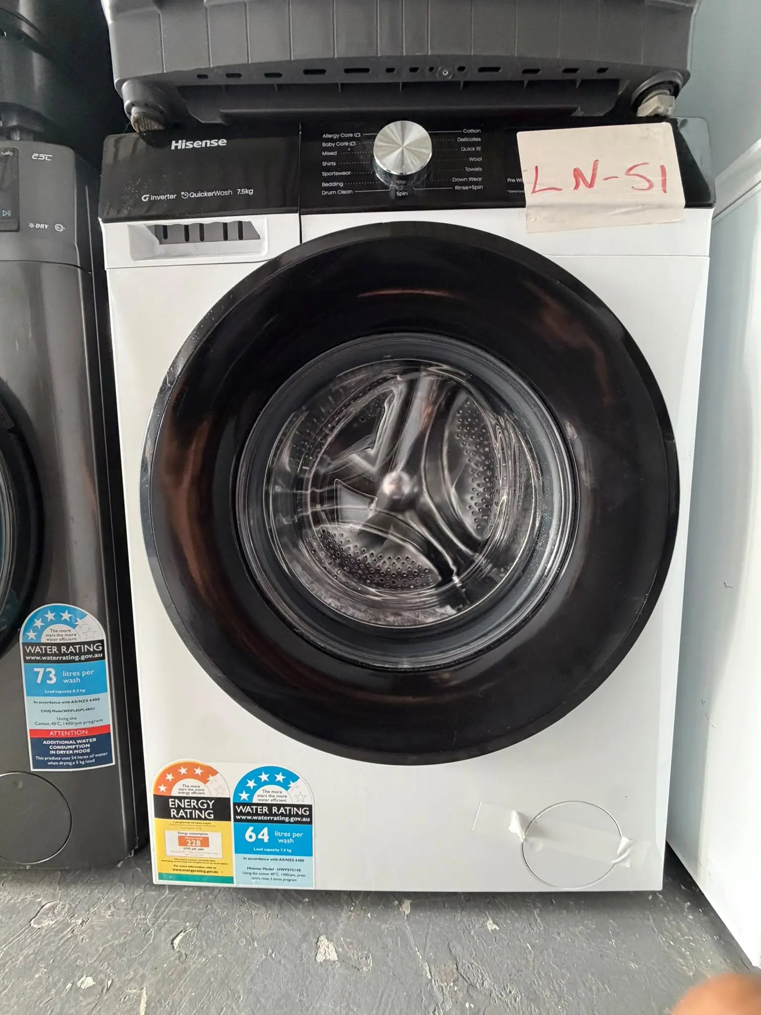 Hisense 7.5kg Washing Machine – Refurbished