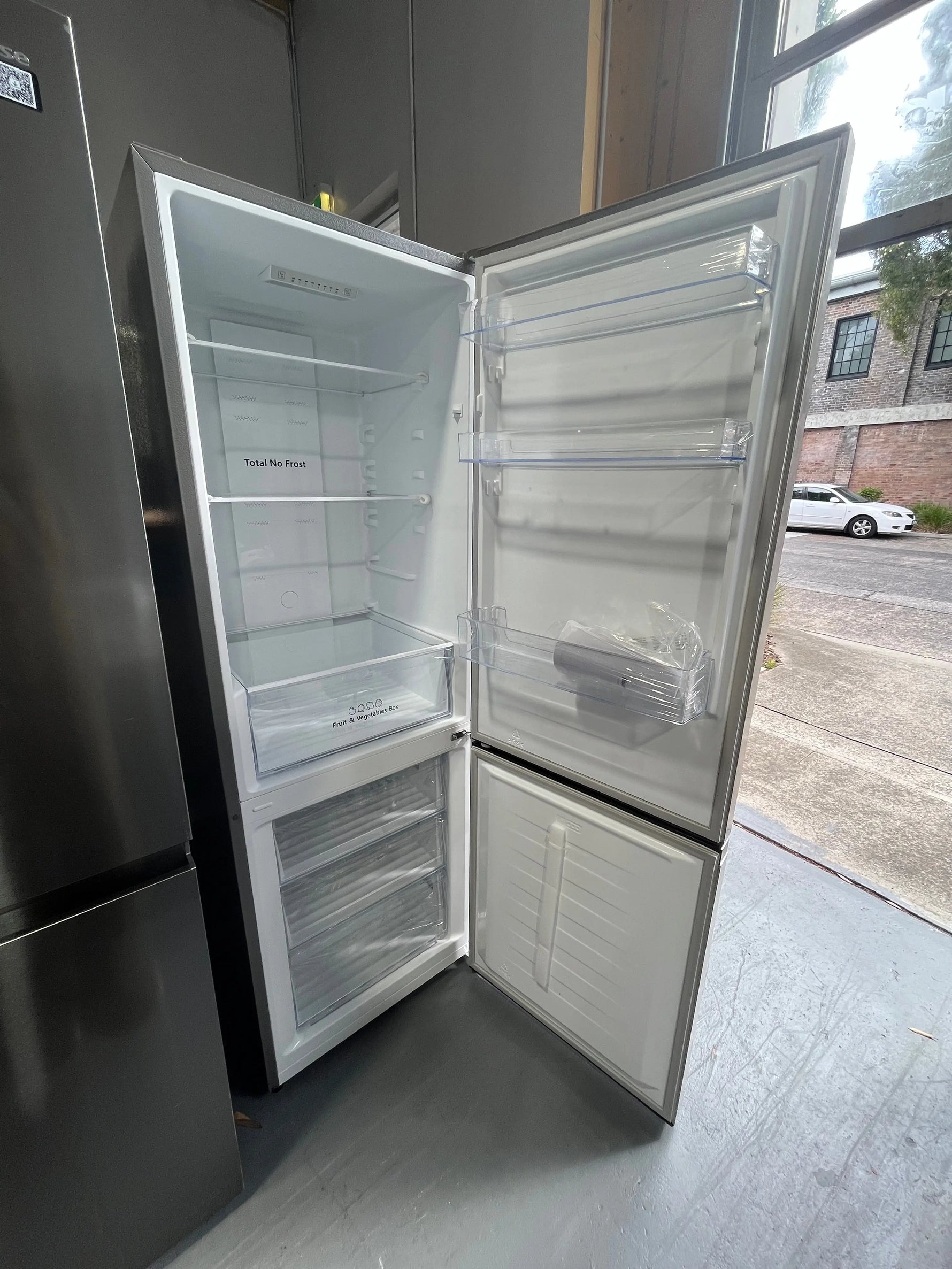 Hisense HRBM292S 292L Bottom Mount Fridge – Stainless Steel | ALEXANDRIA