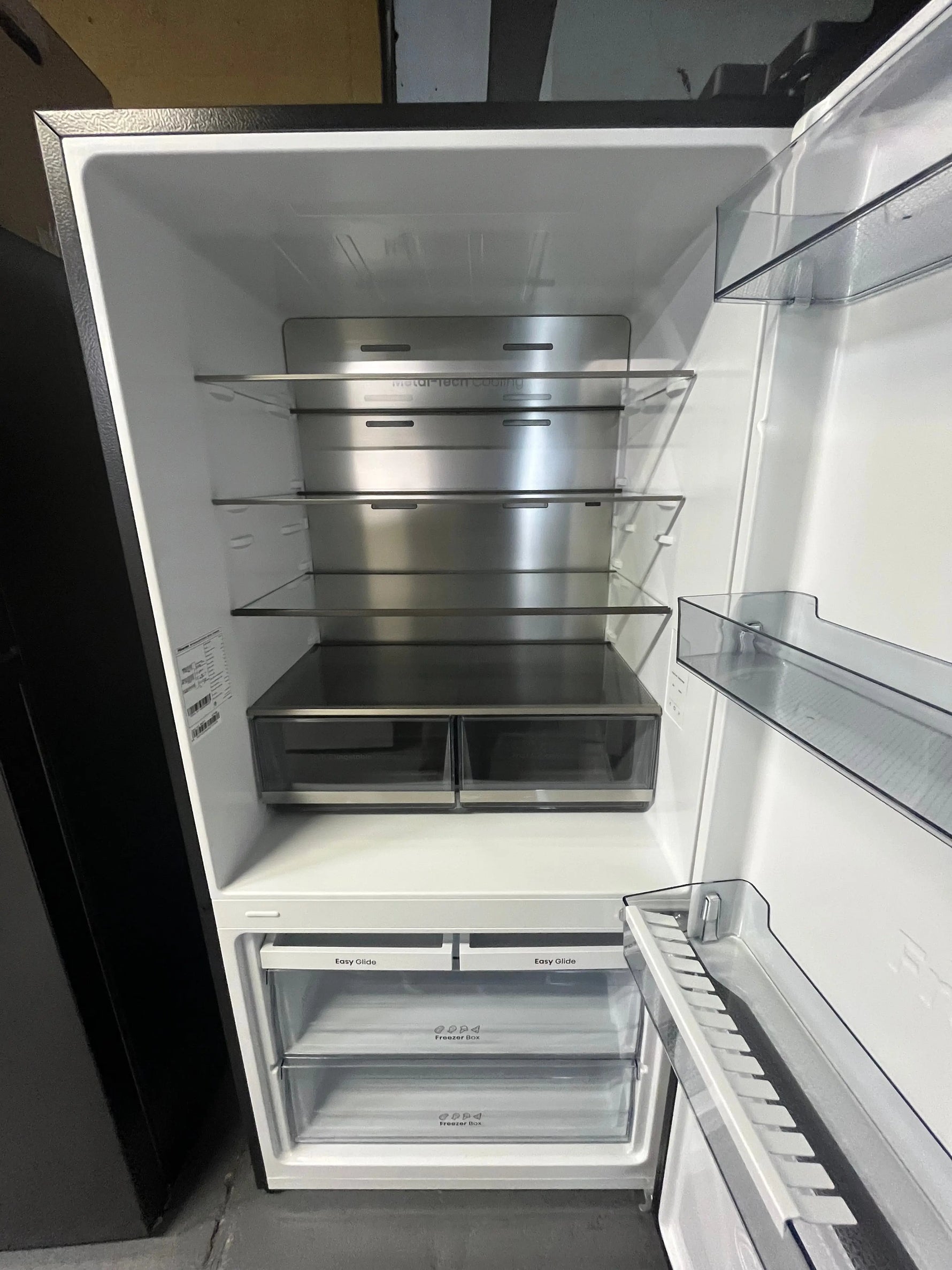 Hisense HRBM503E 503L PureFlat Bottom Mount Fridge – Dark Stainless Steel | ALEXANDRIA