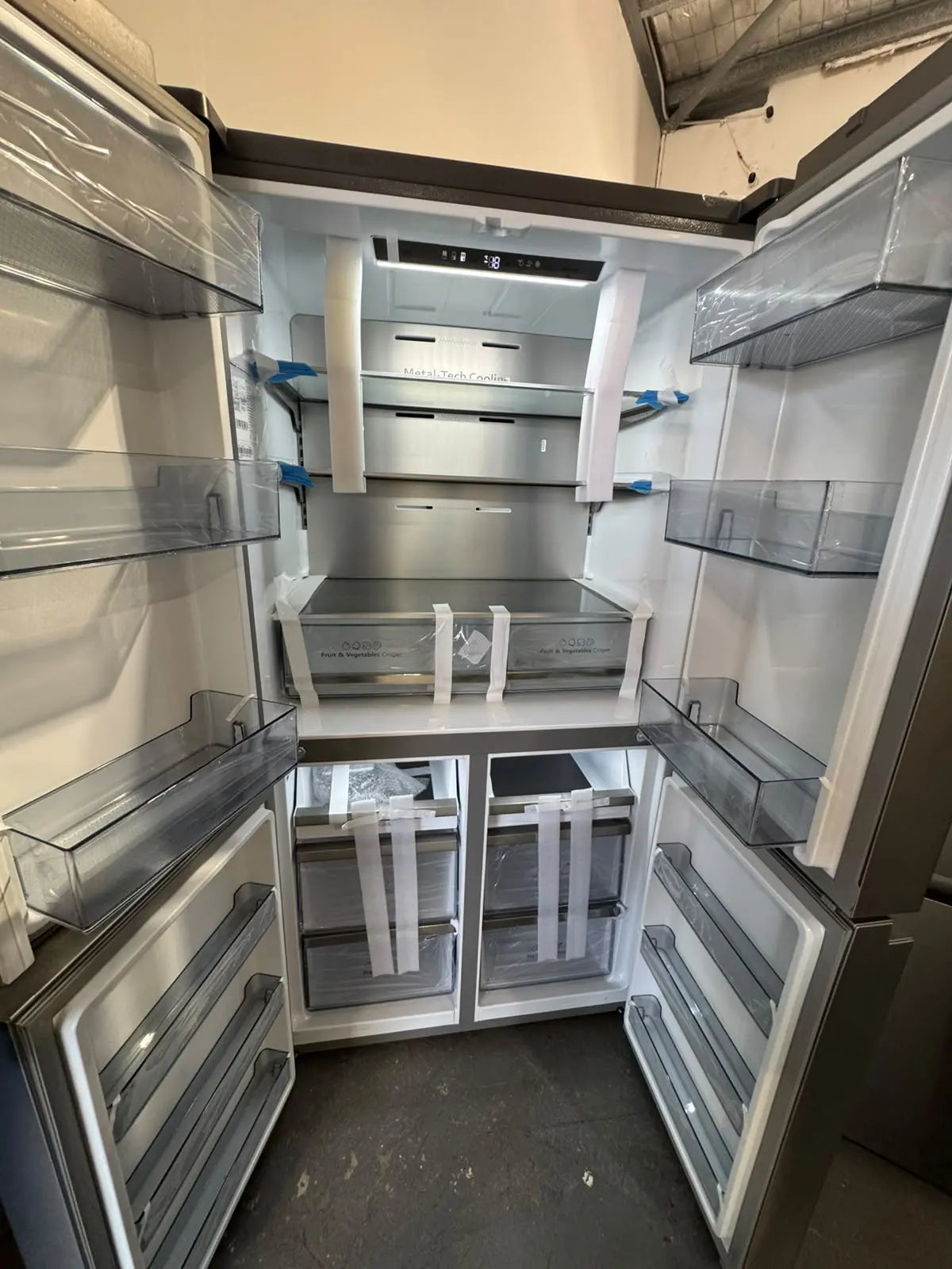 Hisense HRCD610TS 609L French Door Fridge Freezer – Factory Second | PERTH