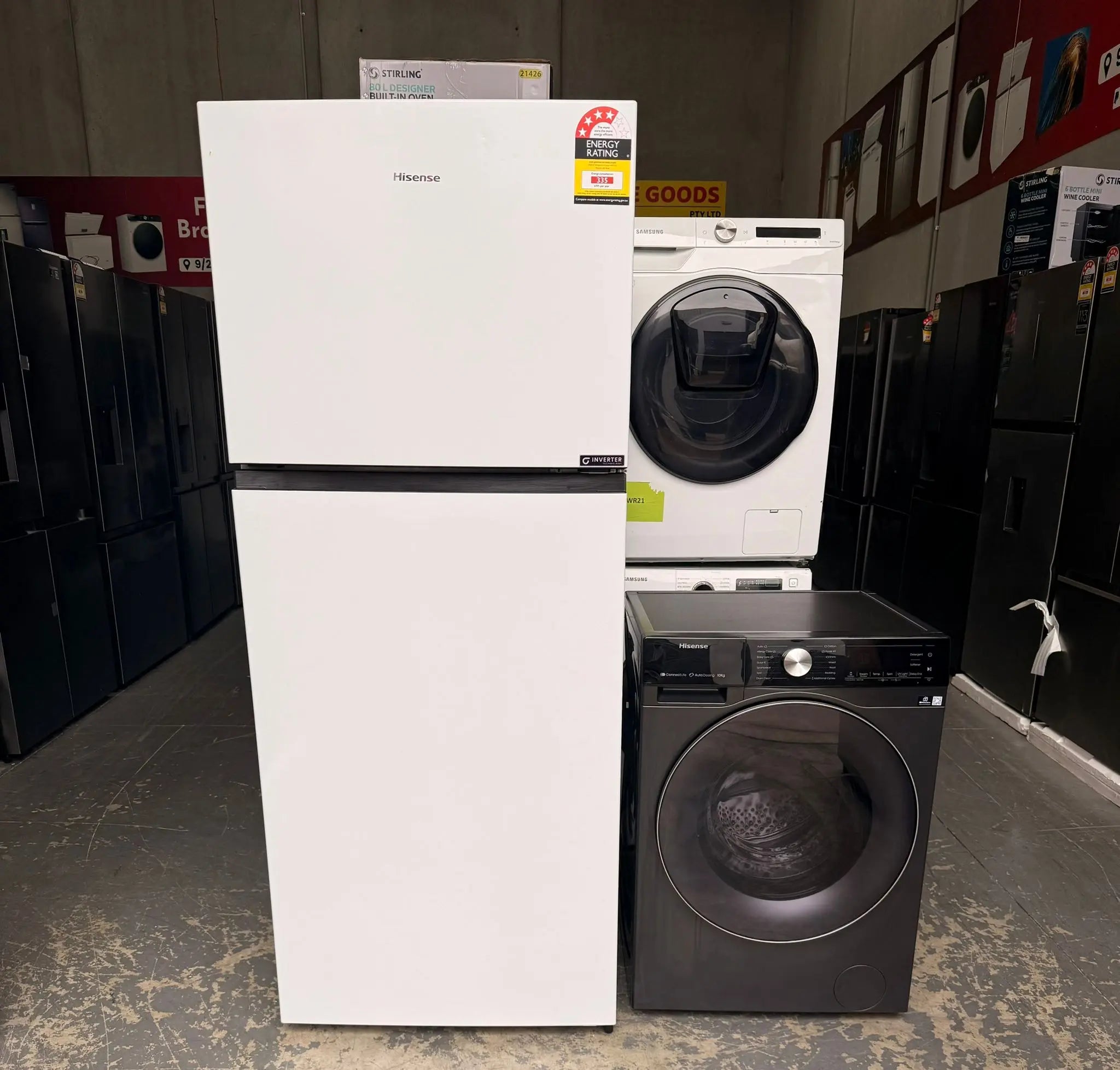 Hisense HRTF424 424L Fridge Freezer (Factory Seconds) + Hisense 10kg Washing Machine HWFS1015AB (Refurbished) Combo | MELBOURNE