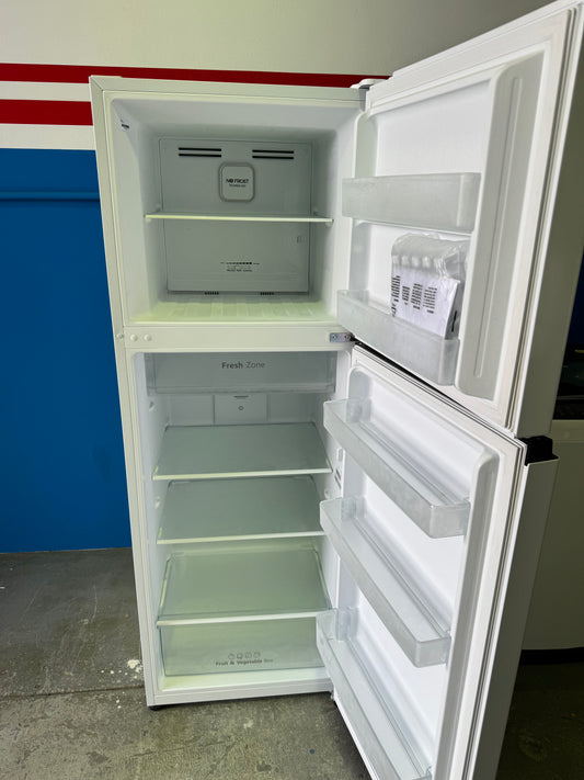 Hisense 326 Litres Fridge Freezer | PERTH