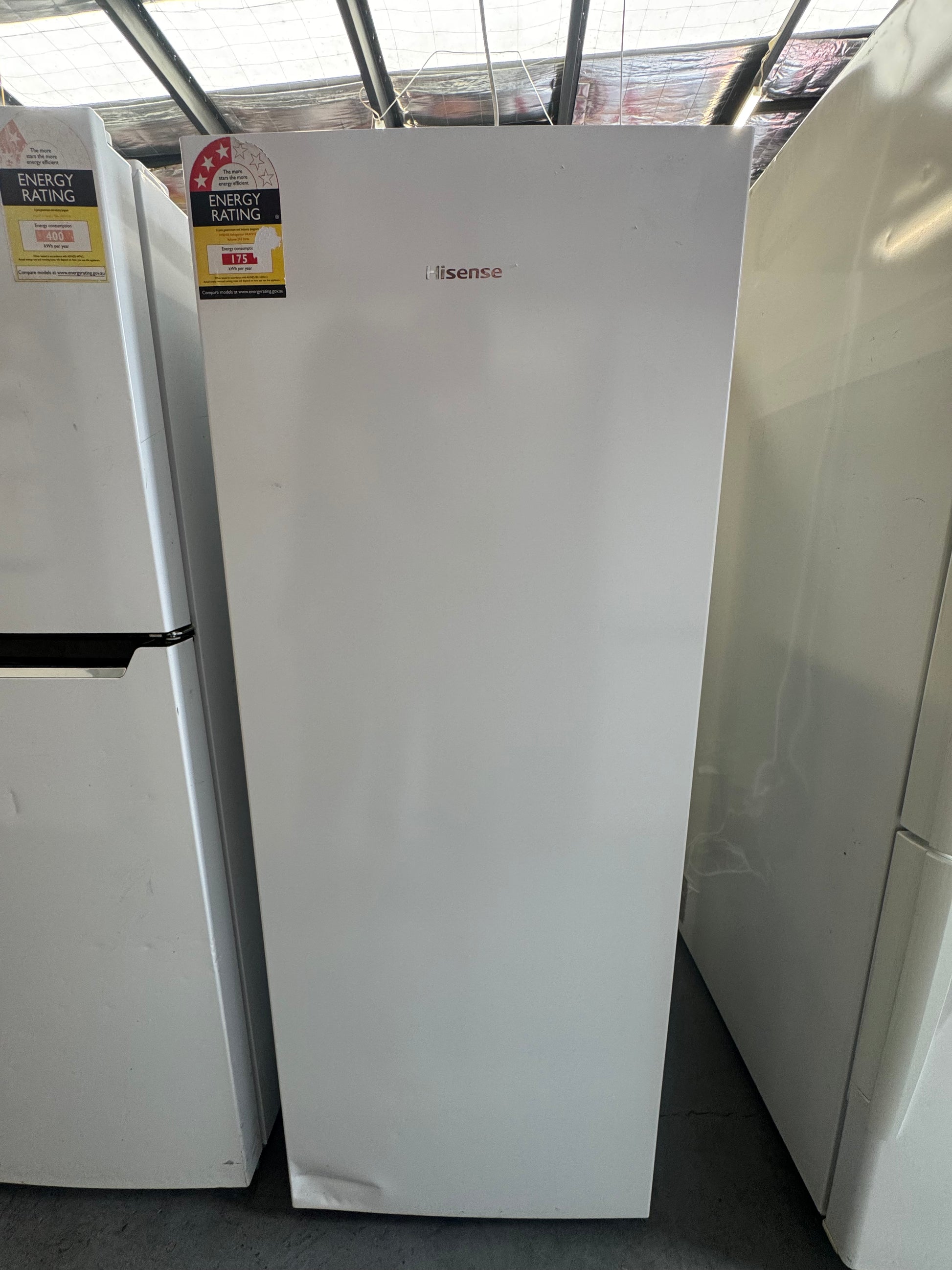 Refurbished Hisense refrigerator 242 litres | SYDNEY