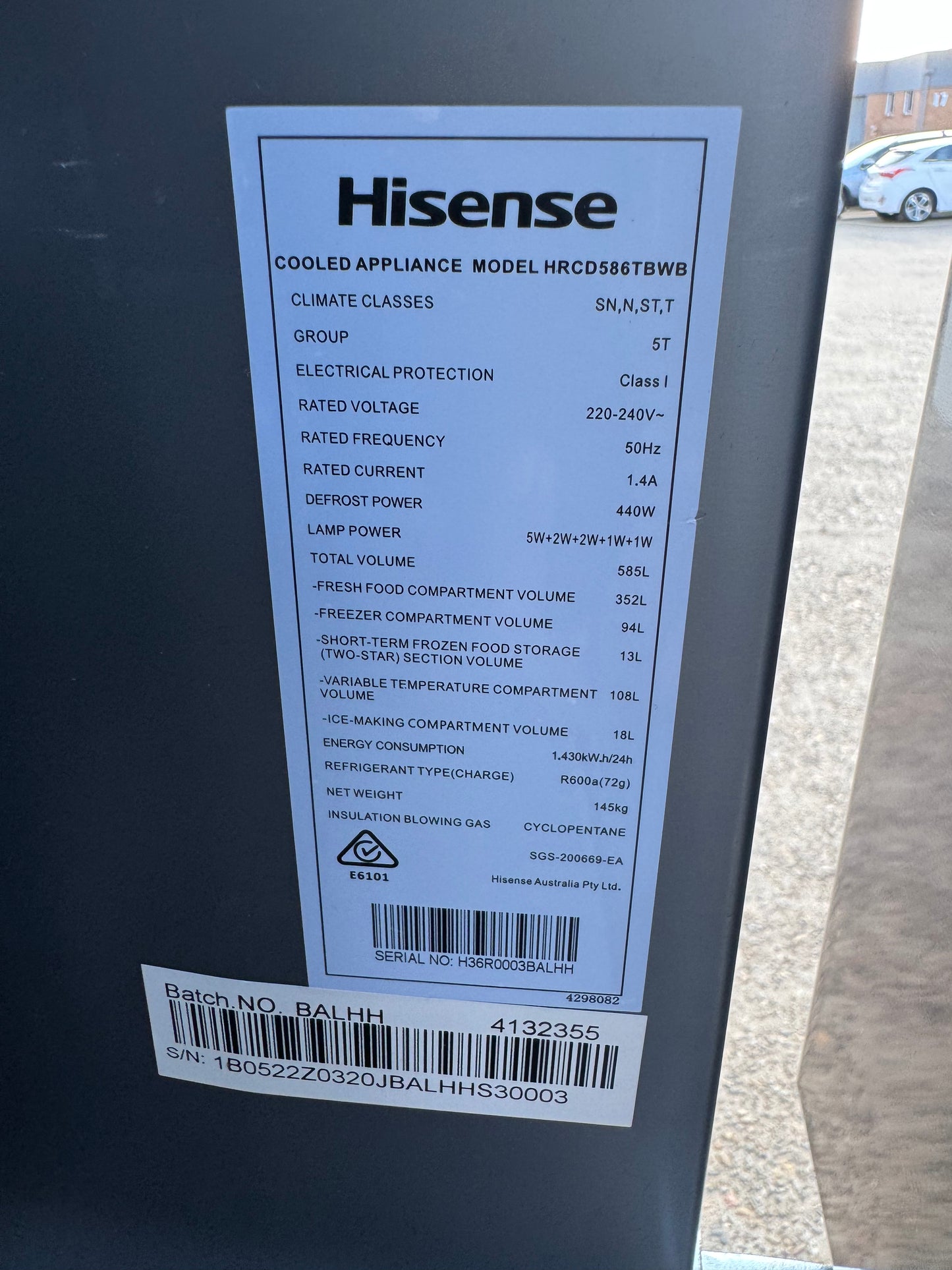 Refurbished Hisense fridge freezer 585 litres | SYDNEY