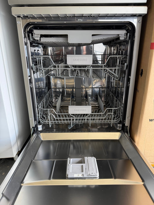 Refurbished Samsung 14 Place Setting Dishwasher | BRISBANE