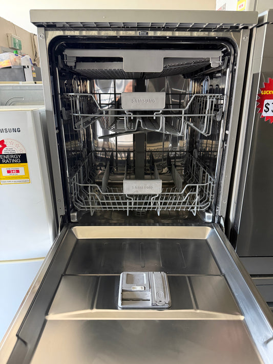 Refurbished Samsung 14 Place Setting Dishwasher | BRISBANE