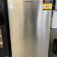 Factory seconds Hisense fridge freezer 125 L | SYDNEY