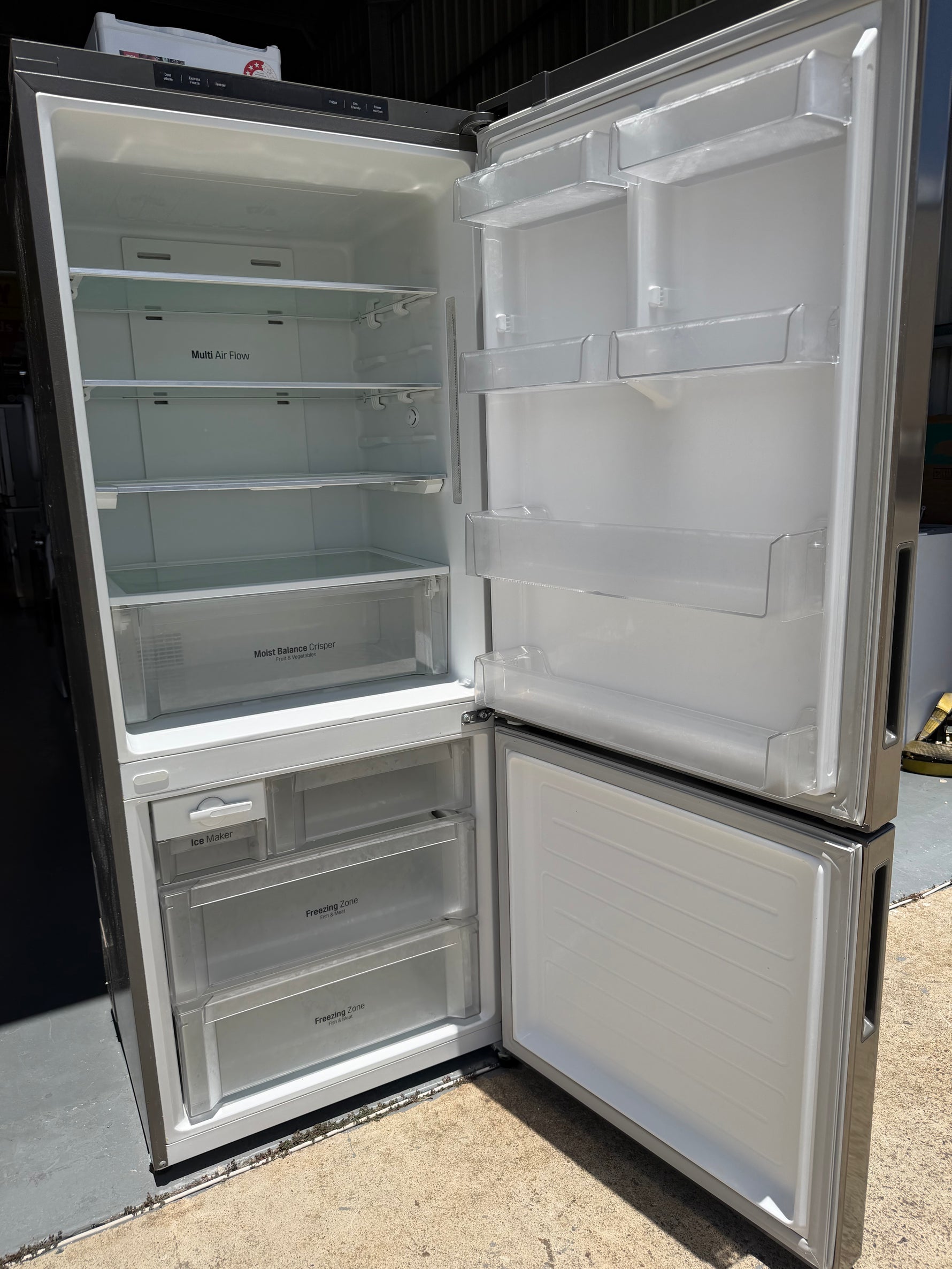 Combo Refurbished LG 450L Fridge Freezer – & Stirling 8 Kg washer