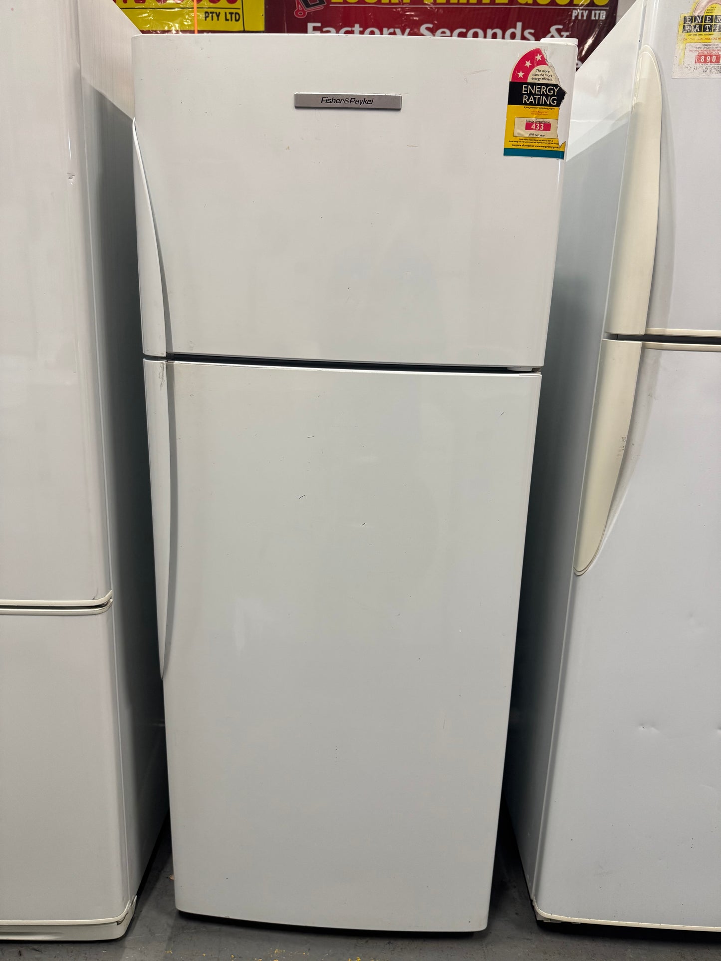 Refurbished Fisher and peaky fridge freezer 380 L | Lucky white goods