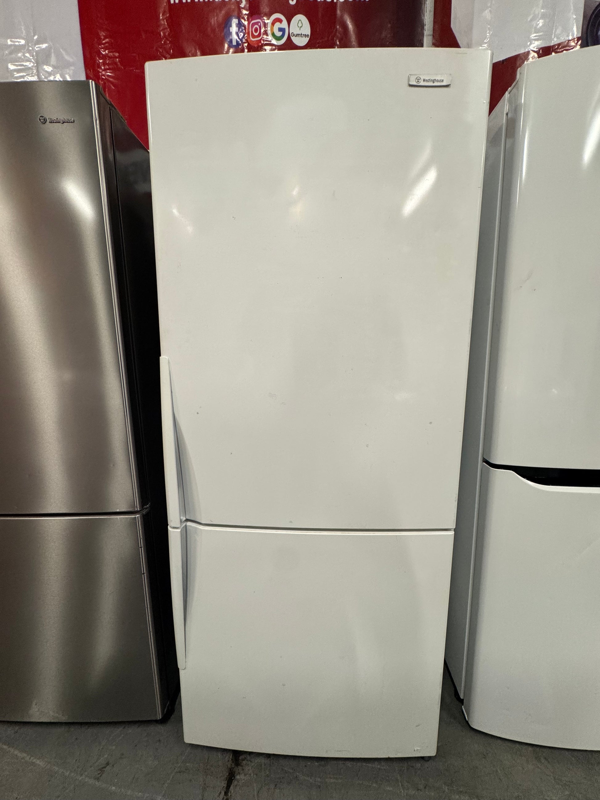 Refurbished Westinghouse fridge freezer 430L | SYDNEY