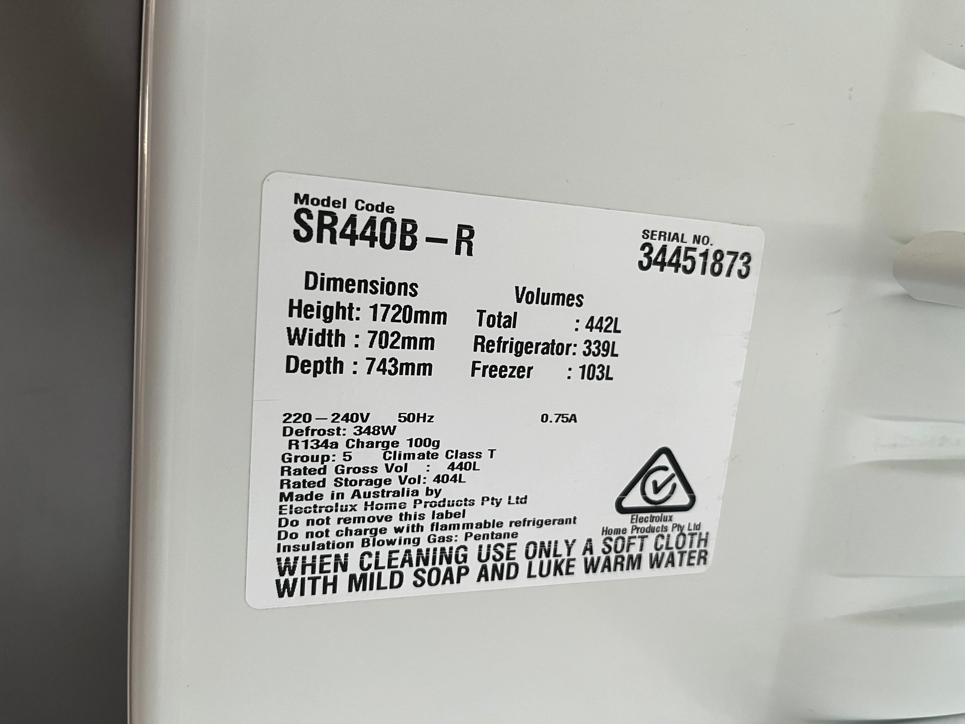 Refurbished Simpson SR440B-R fridge/freezer capacity 442L | ADELAIDE