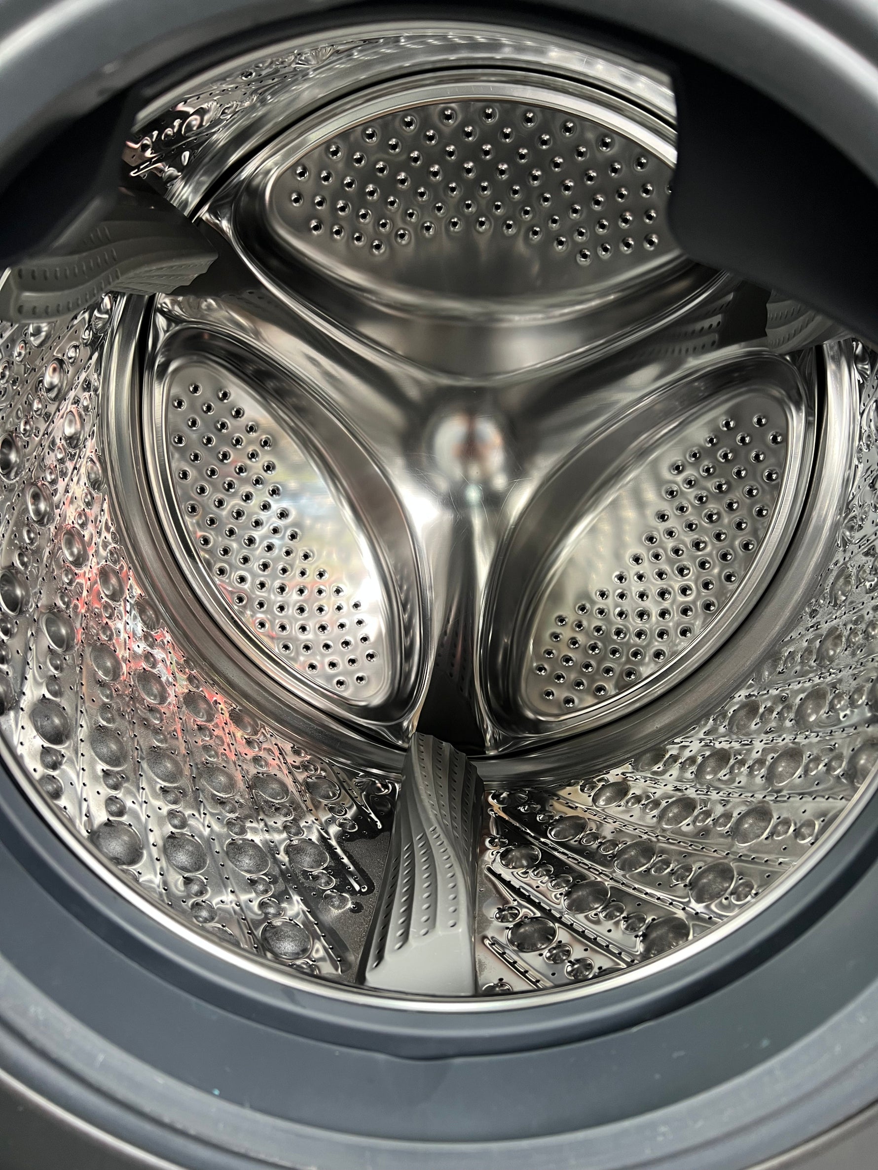 Refurbished Hisense 10kgs washing machine | ADELAIDE