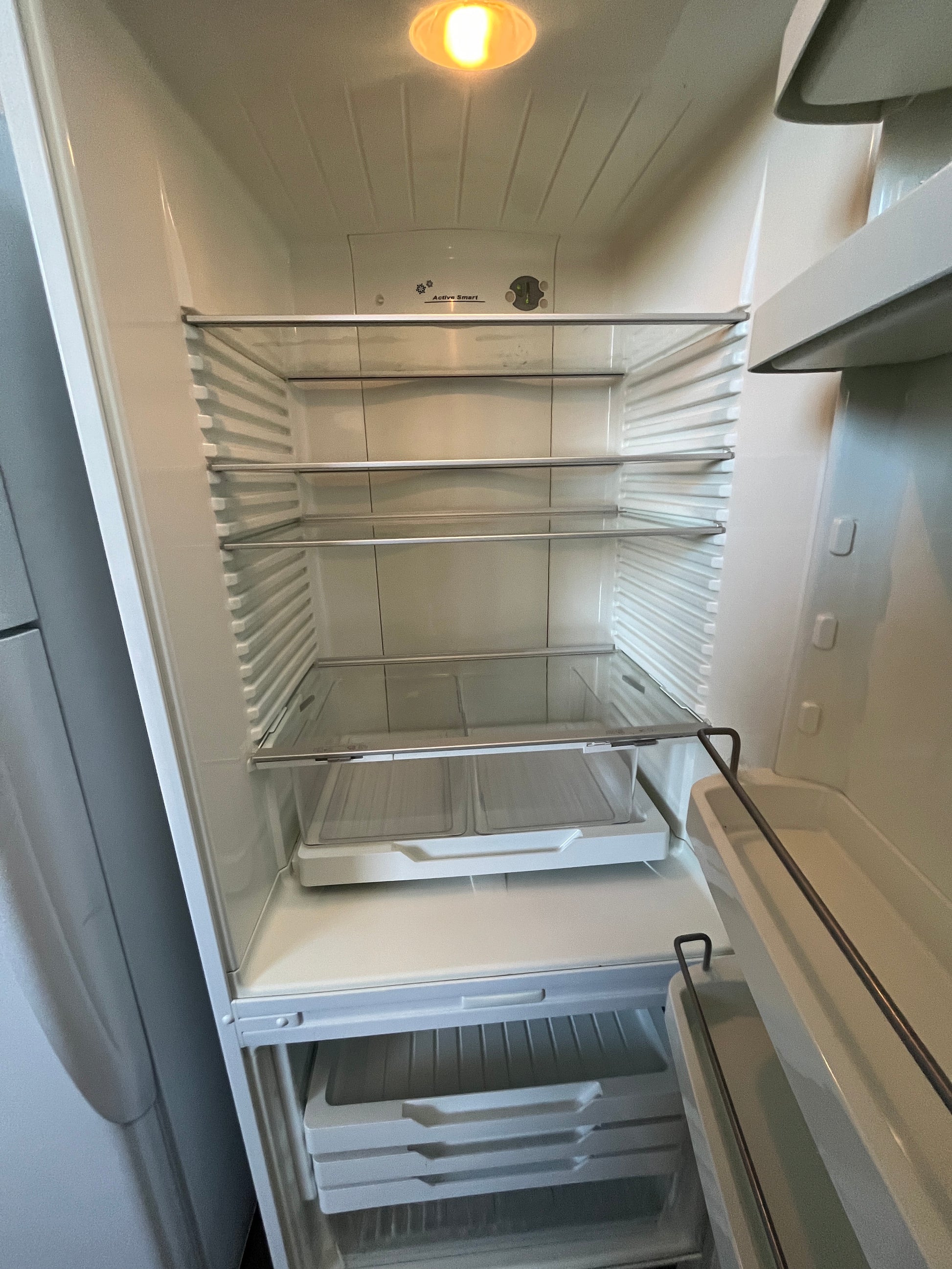 Refurbished Fisher & Paykel 442L E442B
Refrigerator/Freezer | ADELAIDE