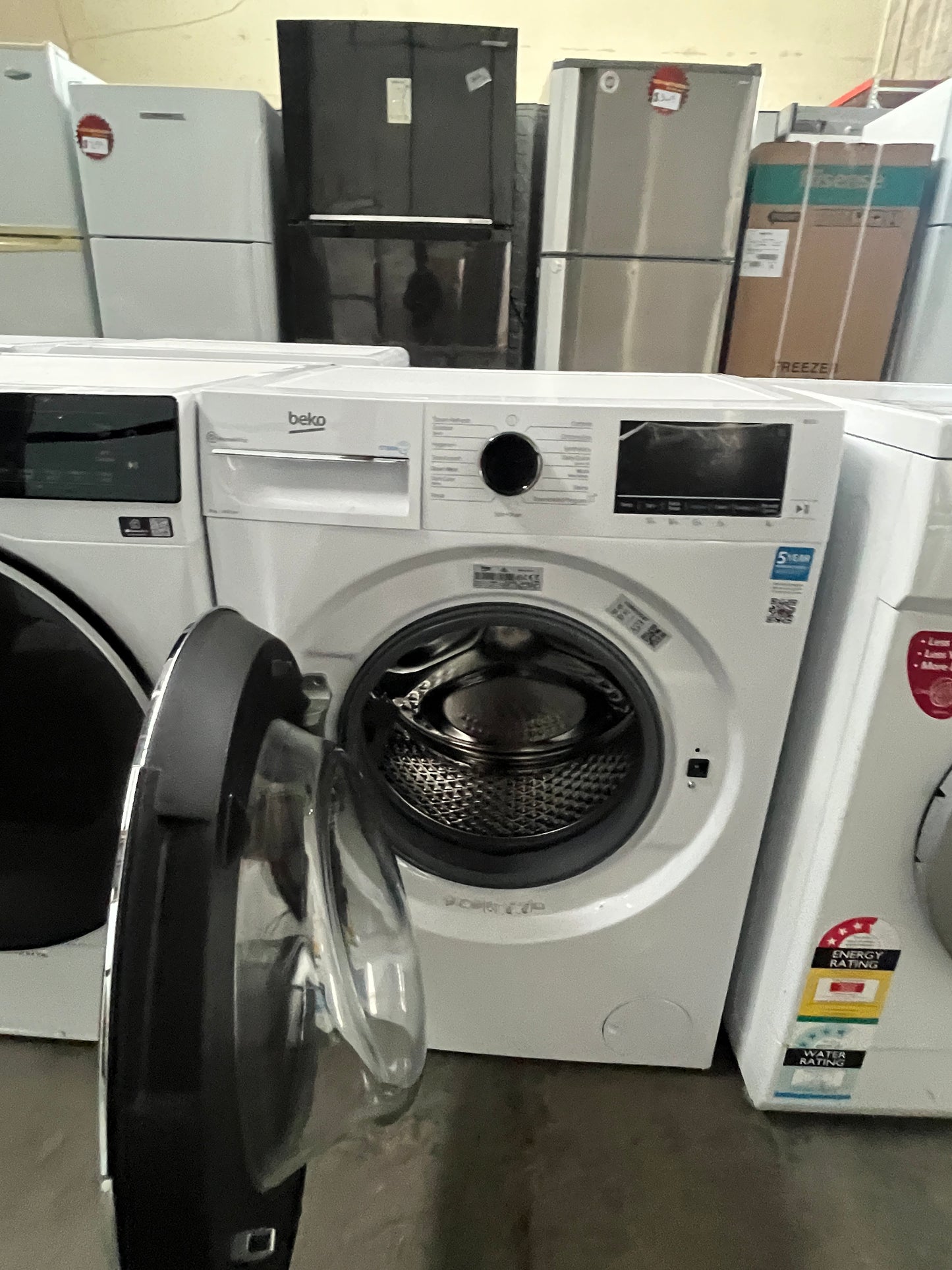 Refurbished Beko clothes washer Model BFLB8020W Load capacity 8 kg | ADELAIDE