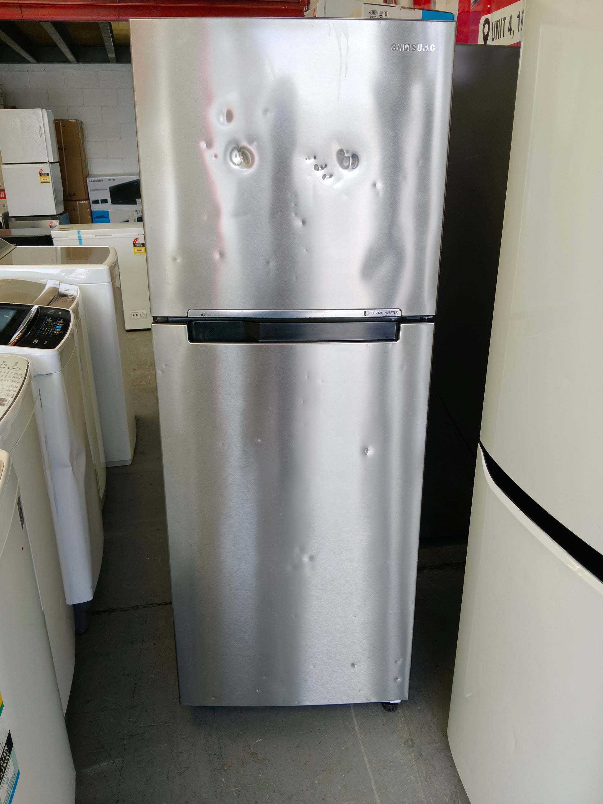 Refurbished Samsung fridge freezer 318 L | SYDNEY