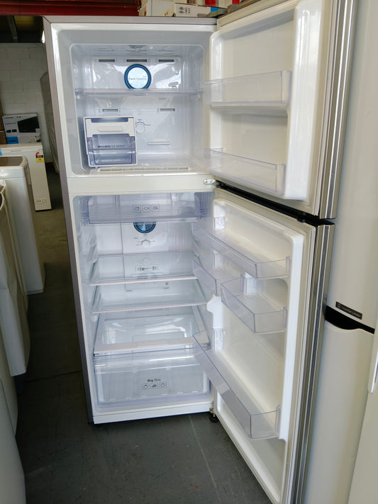 Refurbished Samsung fridge freezer 318 L | SYDNEY