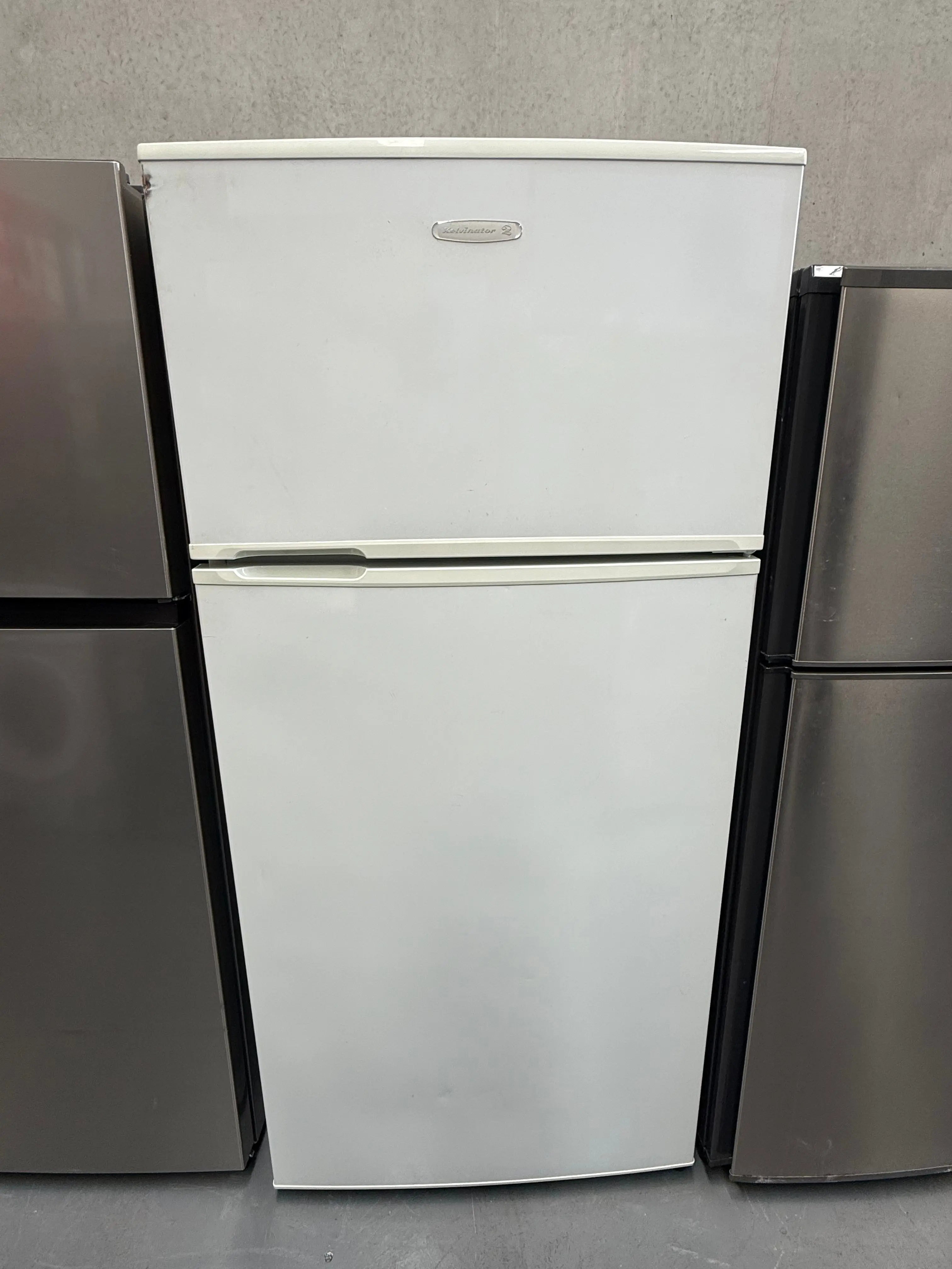 Kelvinator 520L Top Mount Fridge – Refurbished | KTM5200WB | MELBOURNE