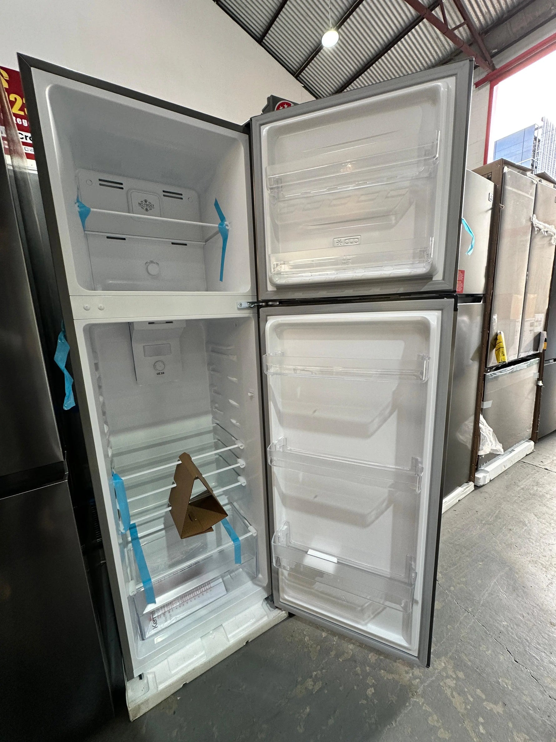 Kenmore 247L Fridge & Stirling 6kg Washing Machine Combo | ADELAIDE