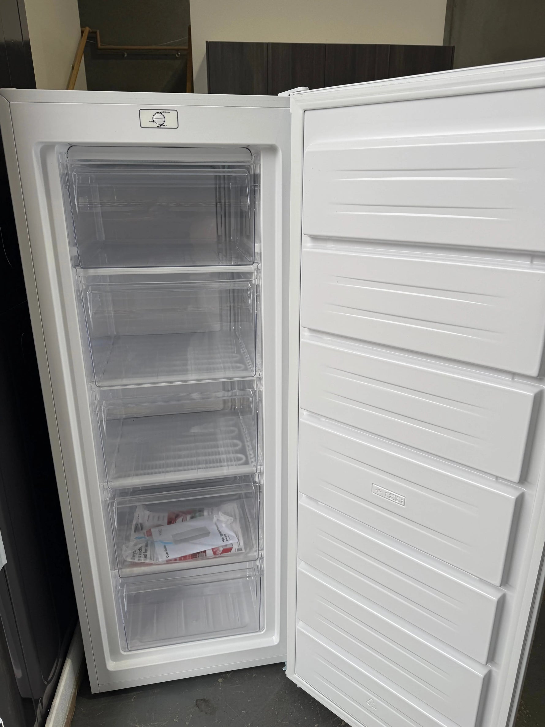 Kogan 168L Upright Freezer – Factory Seconds | MELBOURNE