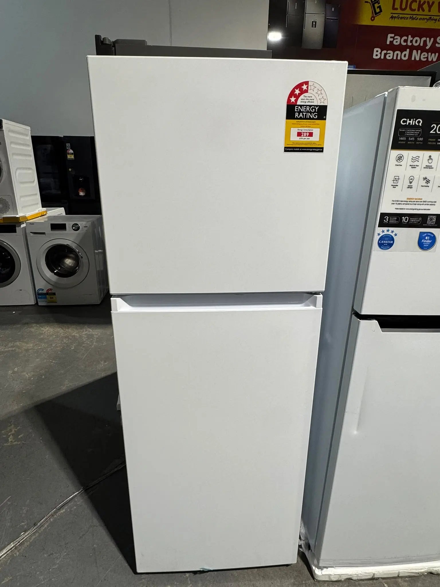 Kogan 236L Fridge – Factory Seconds