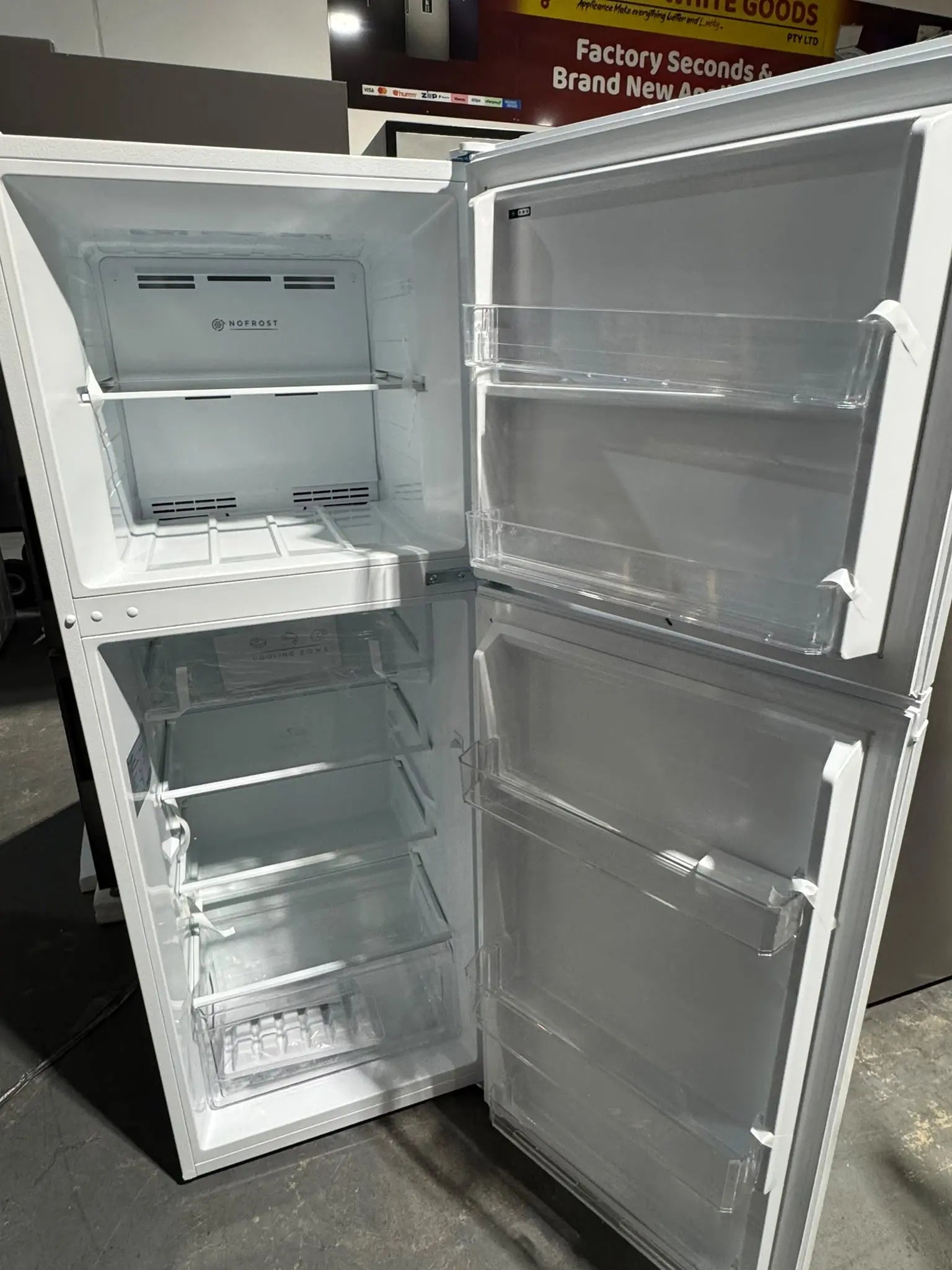 Kogan 236L Fridge – Factory Seconds