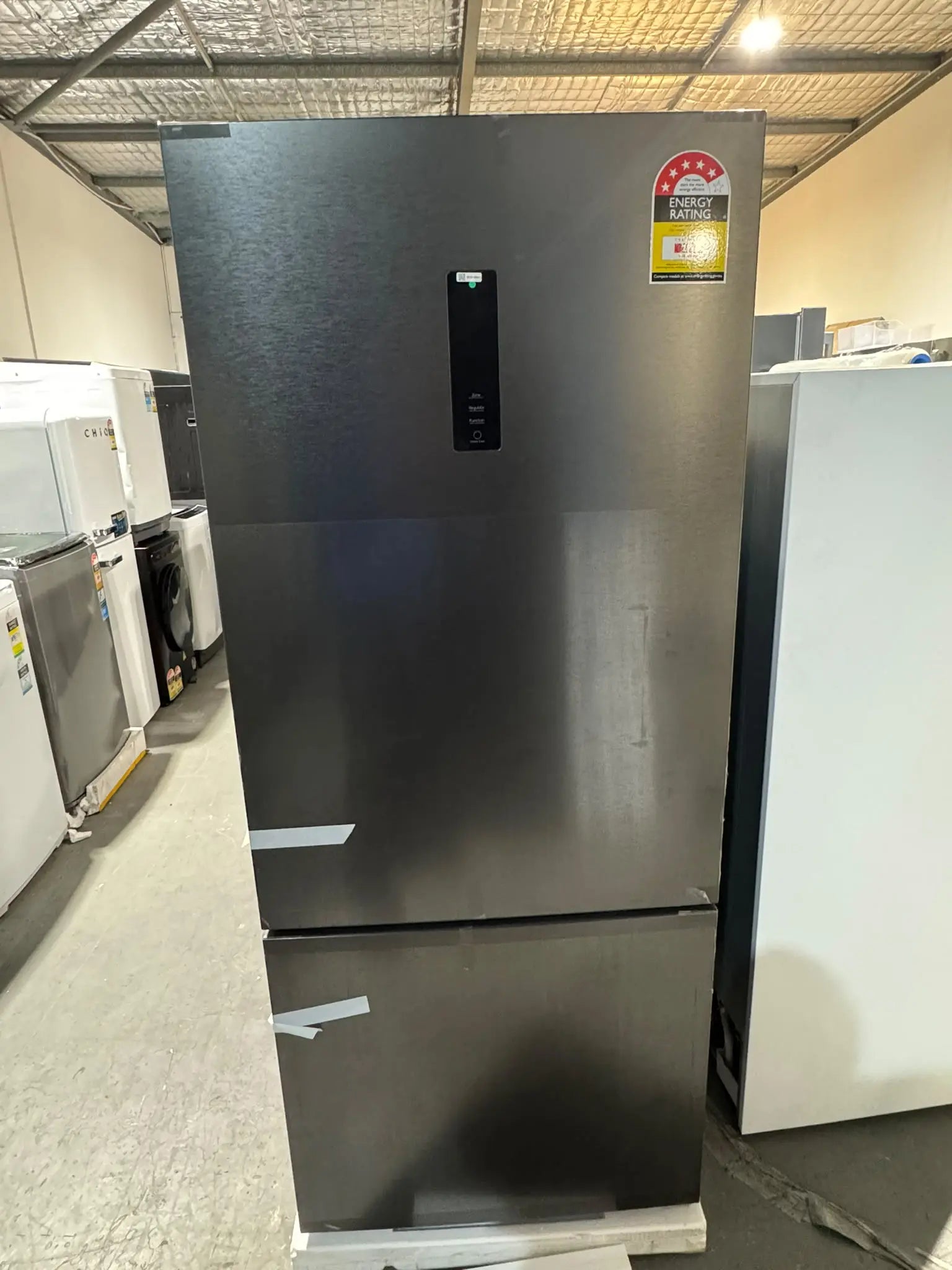Kogan 416L Bottom Mount Fridge Freezer – Factory Seconds